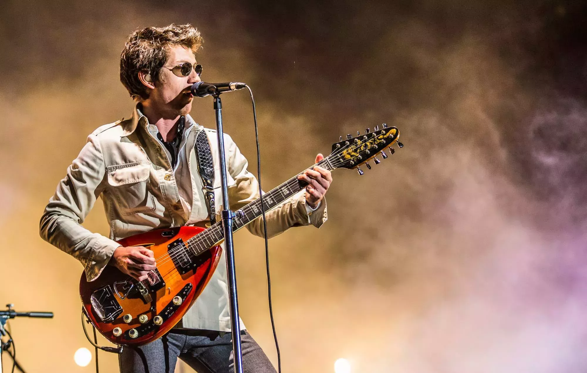 Los fans de Arctic Monkeys reaccionan ante el primer concierto de la banda en más de tres años