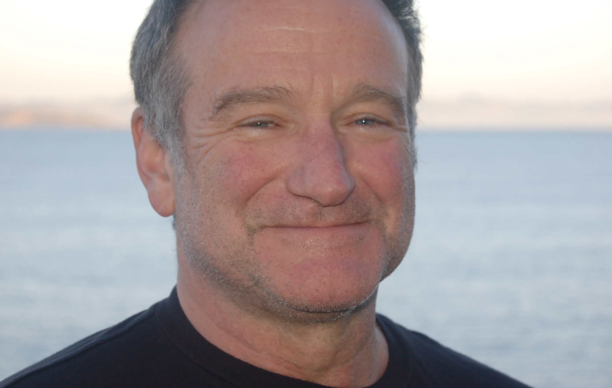Los hijos de Robin Williams comparten homenajes en el octavo aniversario de su muerte