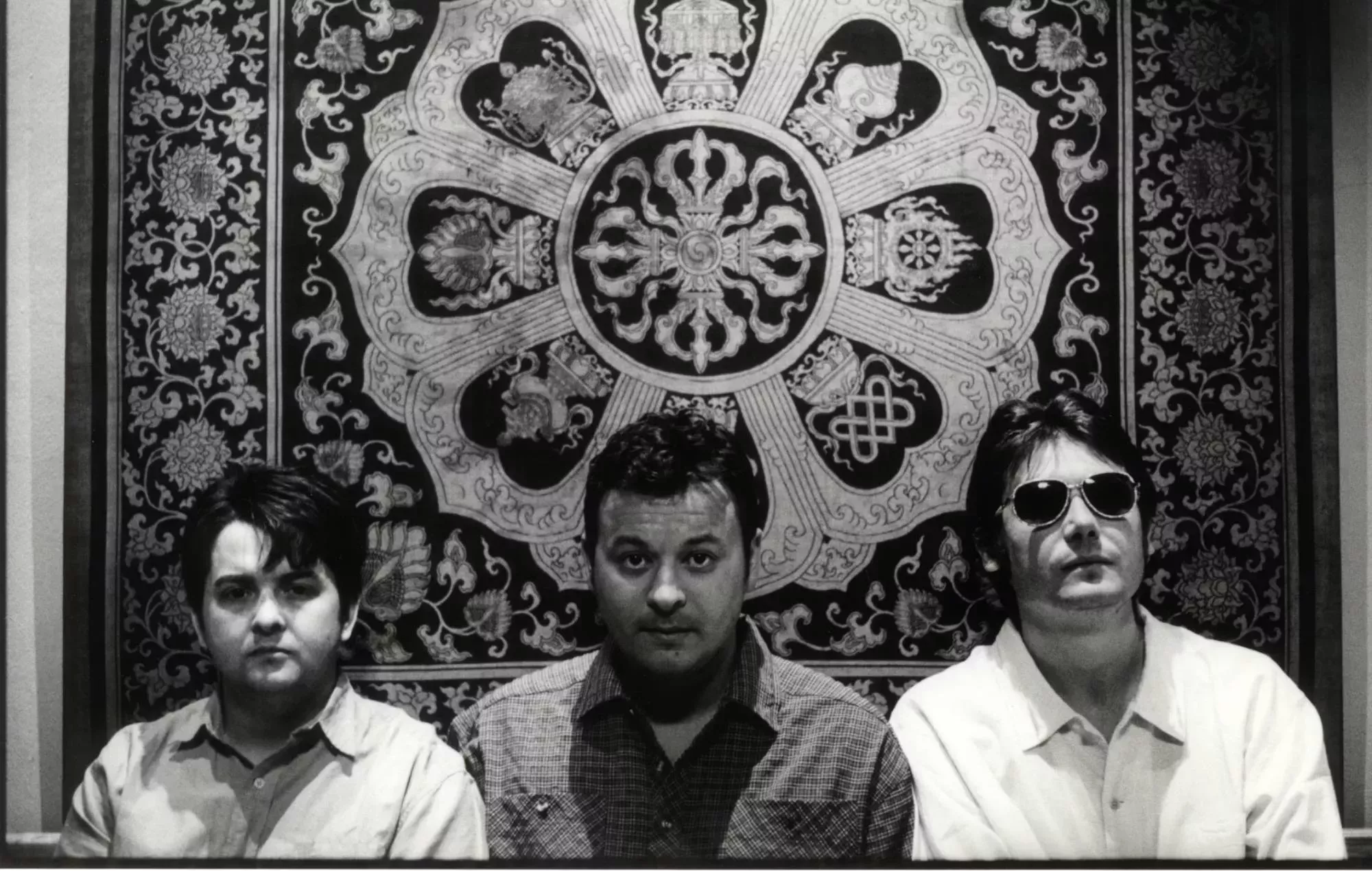 Manic Street Preachers comparte el tema inédito 'Studies In Paralysis'