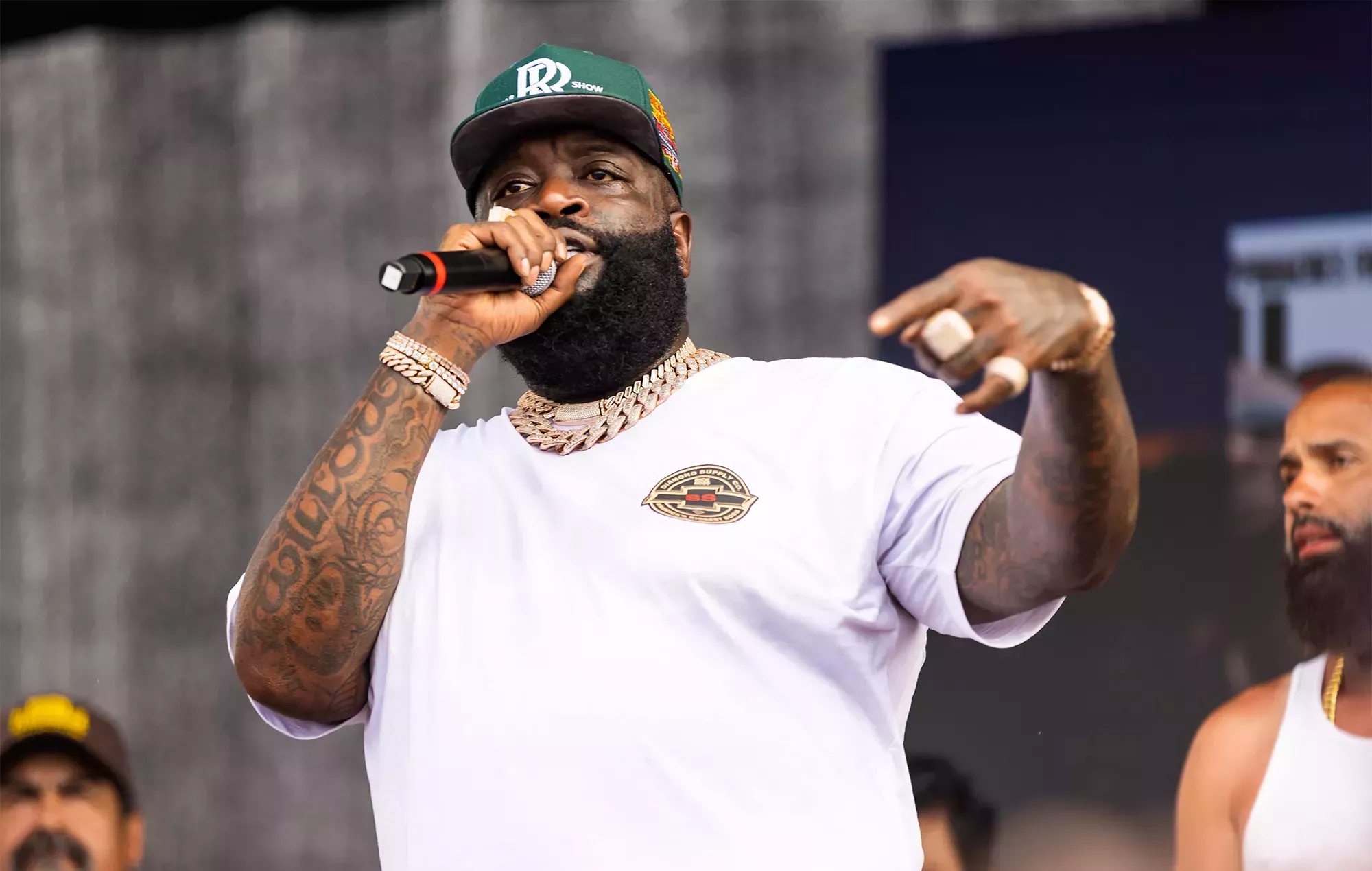 Rick Ross anuncia el espectáculo Red Bull Symphonic con una orquesta totalmente negra