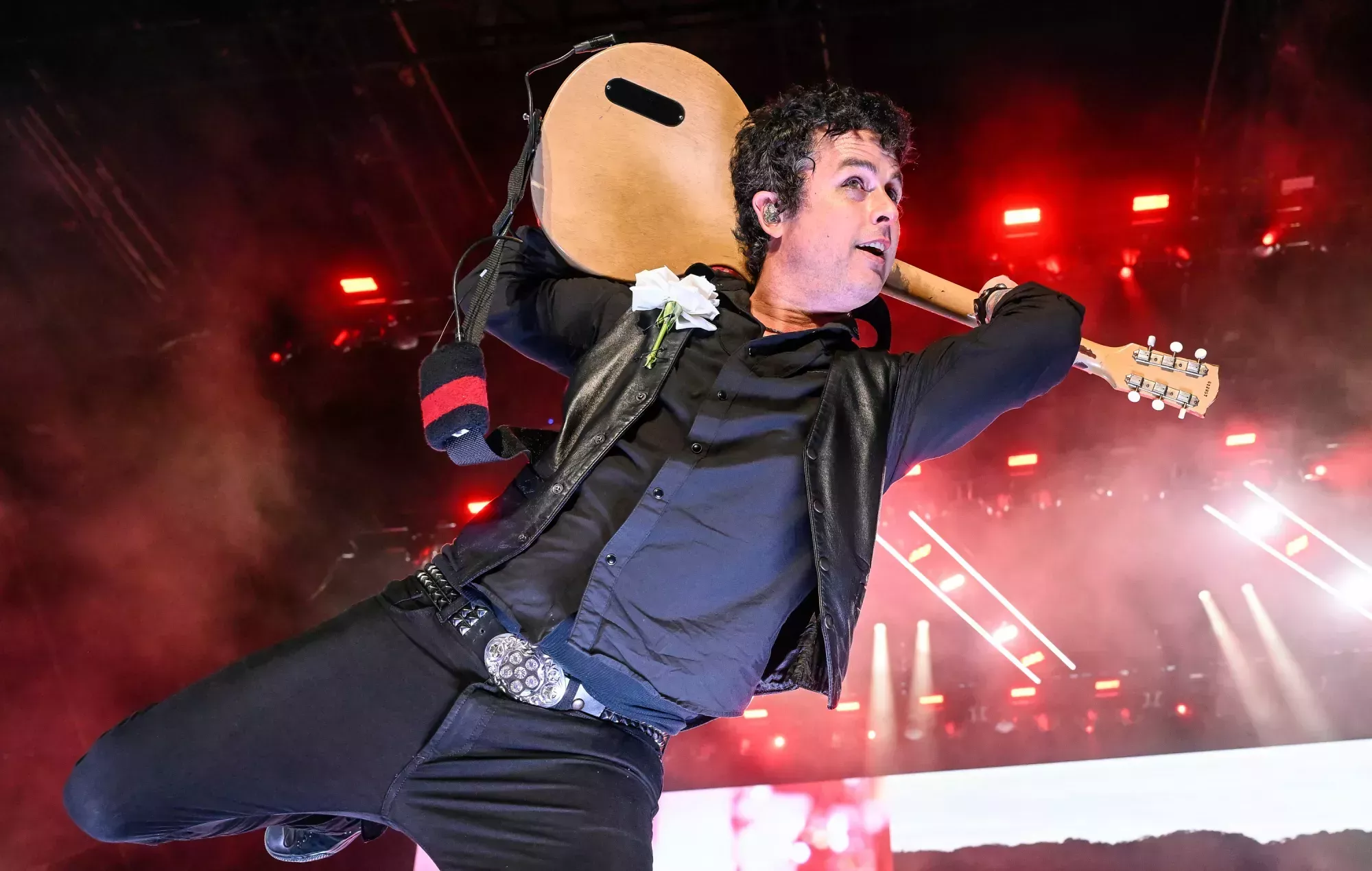 Vea la actuación de Green Day con un fan de 10 años en San Francisco