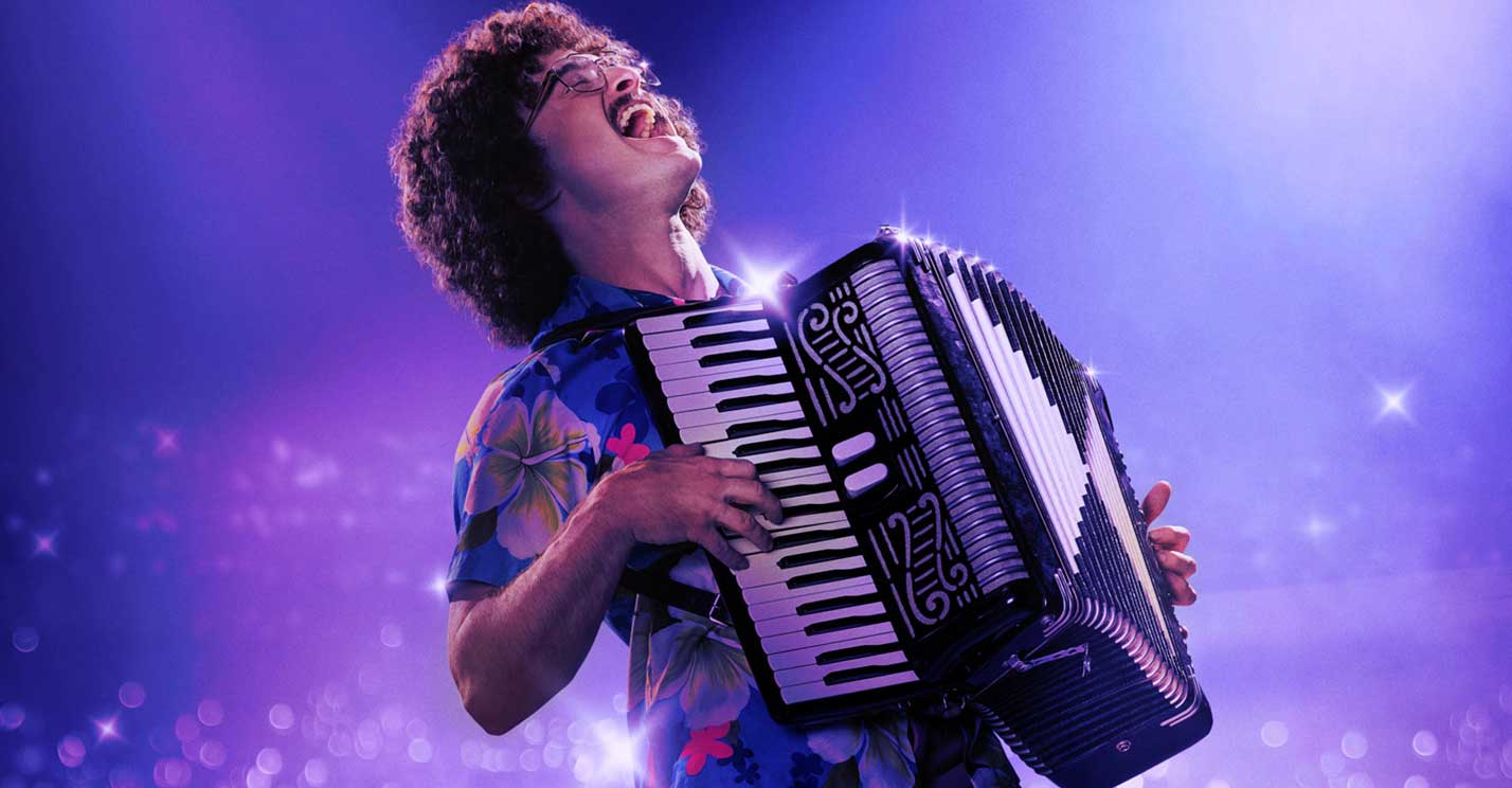 Weird: La historia de Al Yankovic recibe un nuevo e hilarante tráiler que ridiculiza todo su género