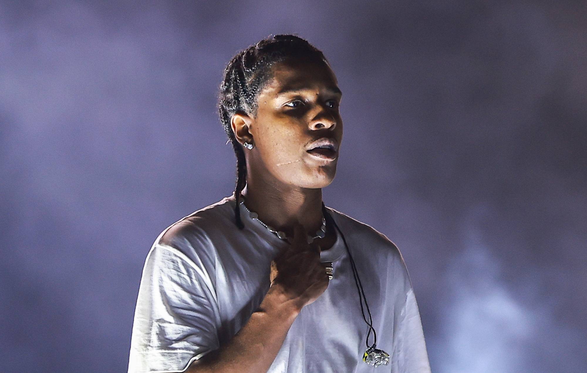 A$AP Rocky se disculpa con sus fans por el set de Rolling Loud: "¡Estoy tan dolido ahora mismo!"