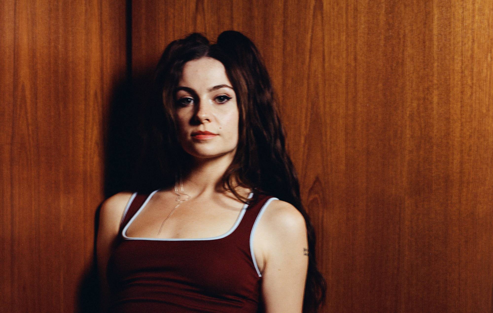 Biig Piig comparte su nuevo single "Kerosene" y anuncia conciertos en Londres y Dublín