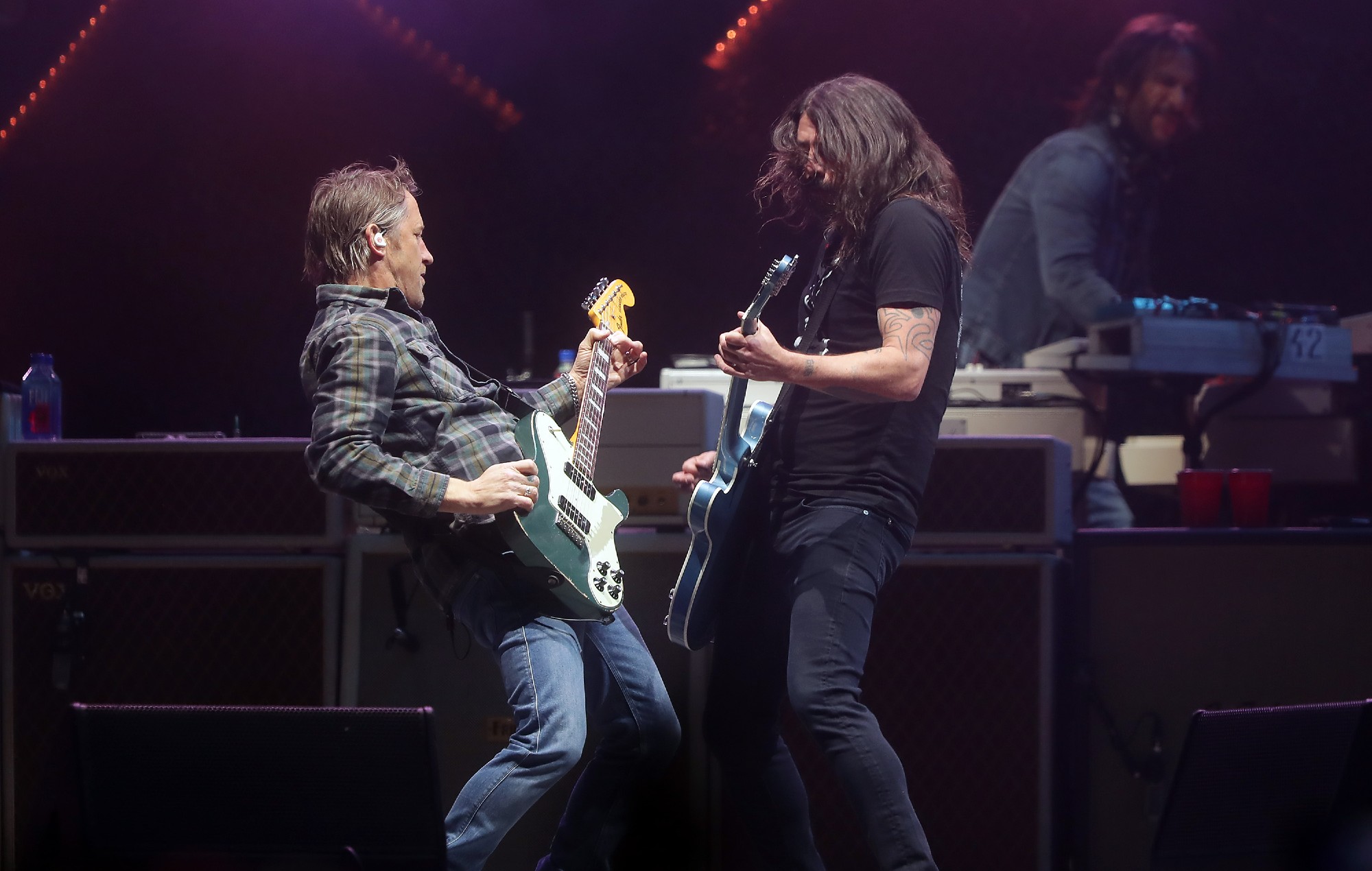 El guitarrista de Foo Fighters, Chris Shiflett, espera que la banda haga otro álbum