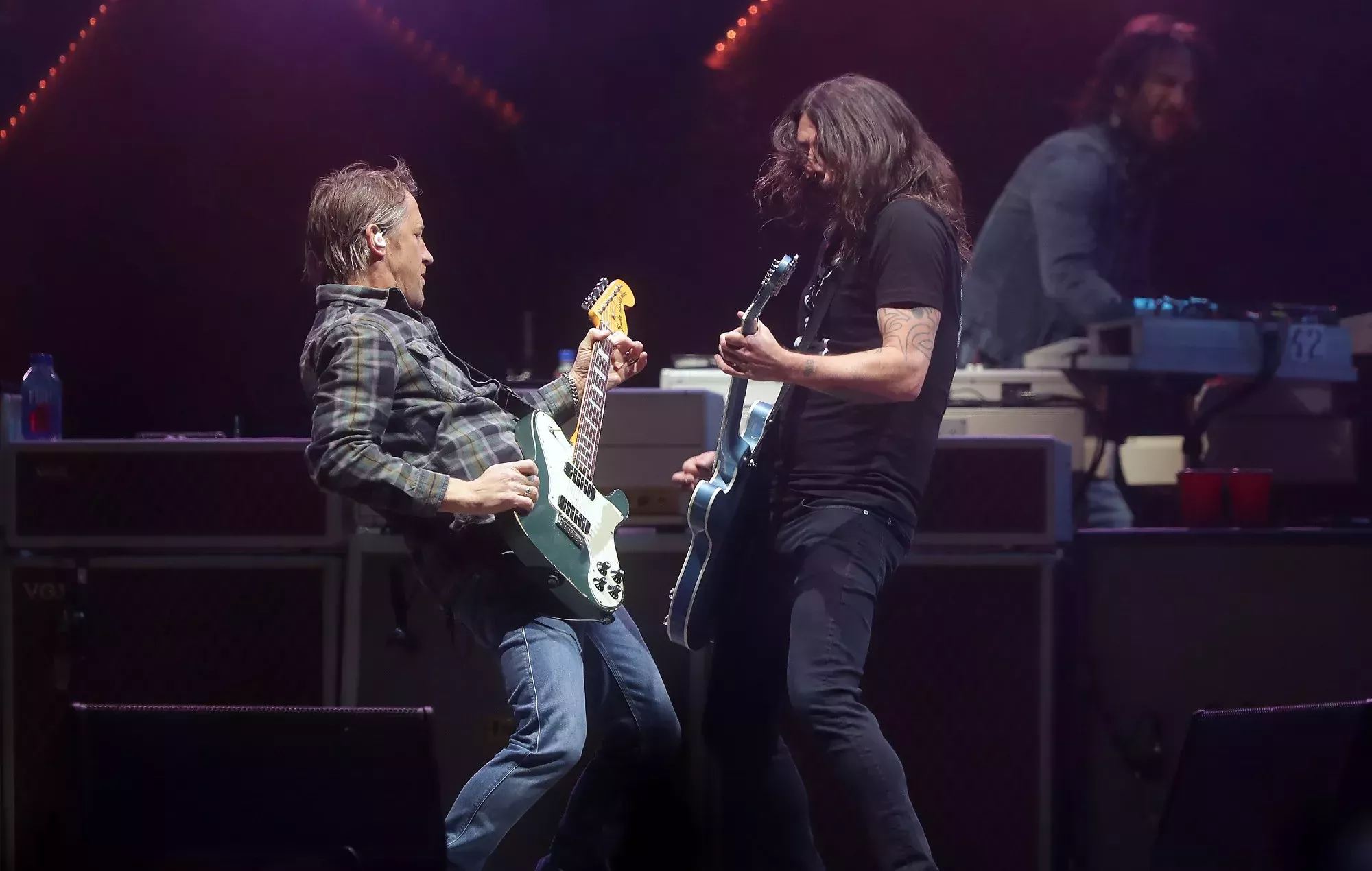 El guitarrista de Foo Fighters, Chris Shiflett, espera que la banda haga otro álbum