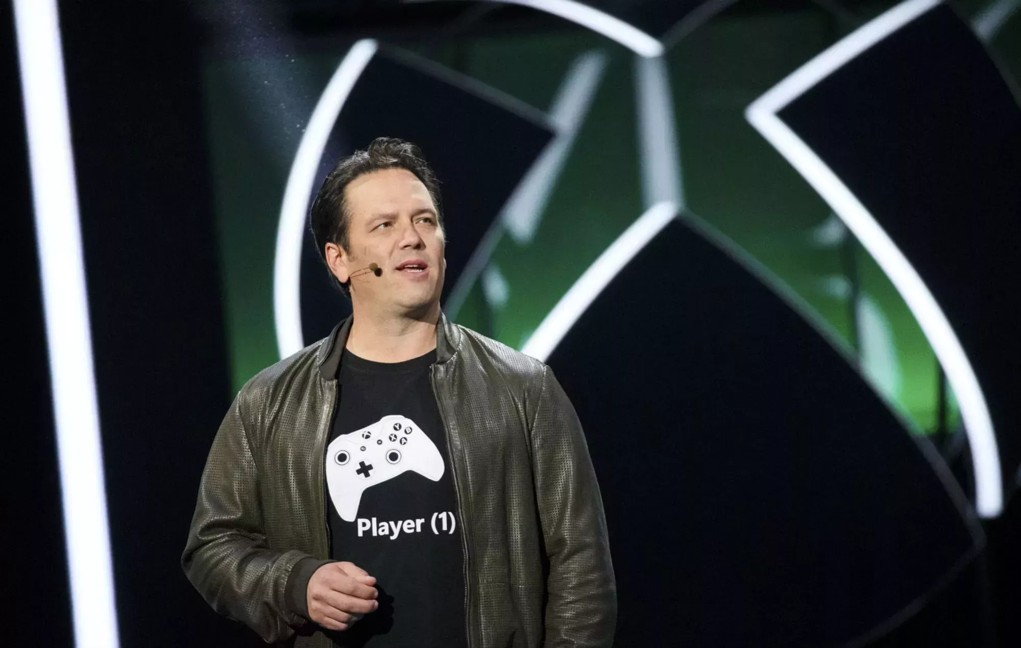 El jefe de Xbox dice que no es el momento de aumentar el precio de las consolas