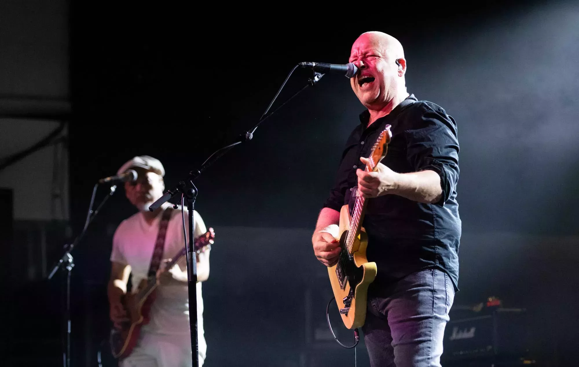 Escucha la nueva y atronadora canción de Pixies 'Dregs Of The Wine'