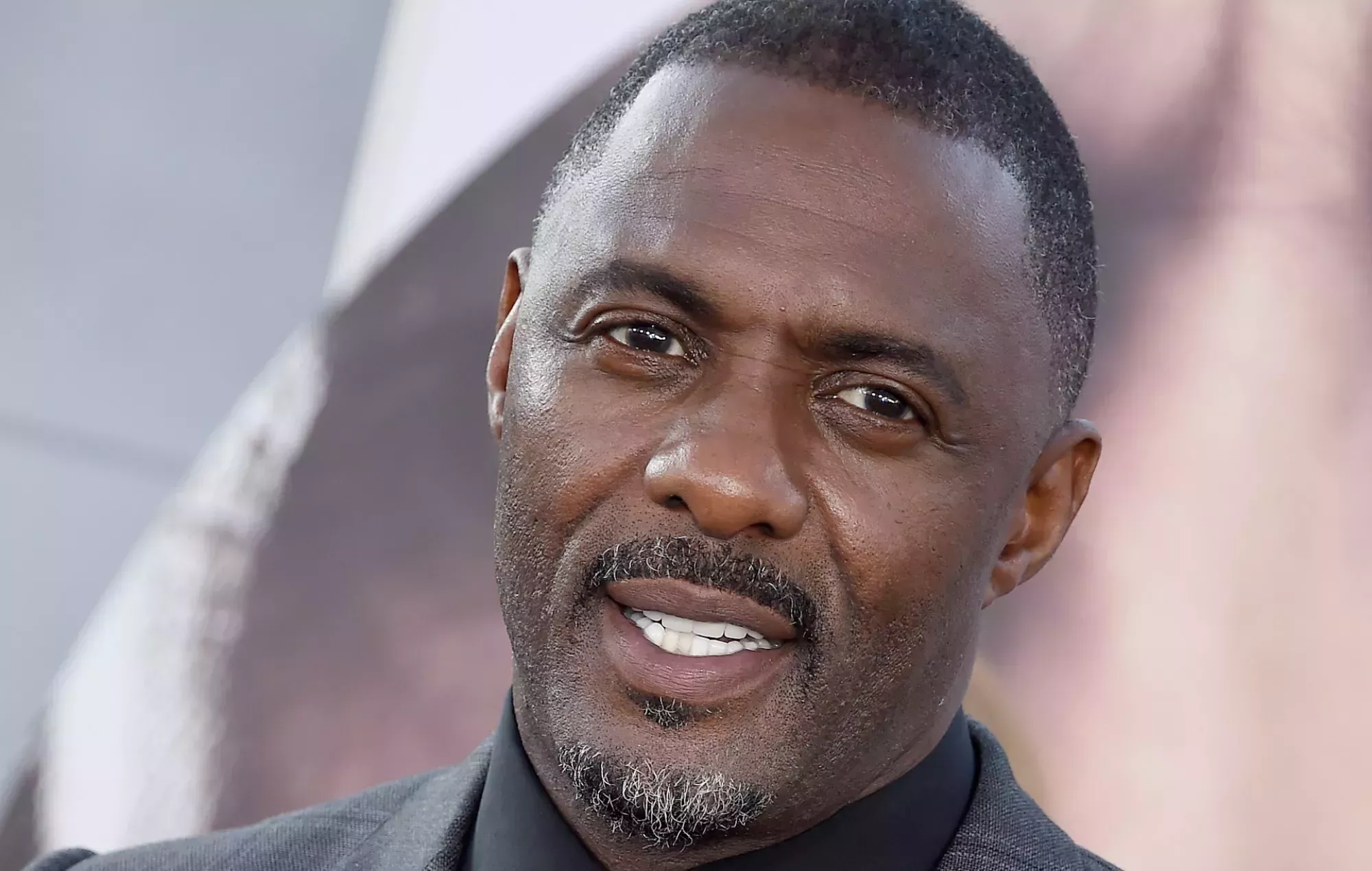 Los productores de James Bond restan importancia a la posibilidad de que Idris Elba se convierta en el próximo 007