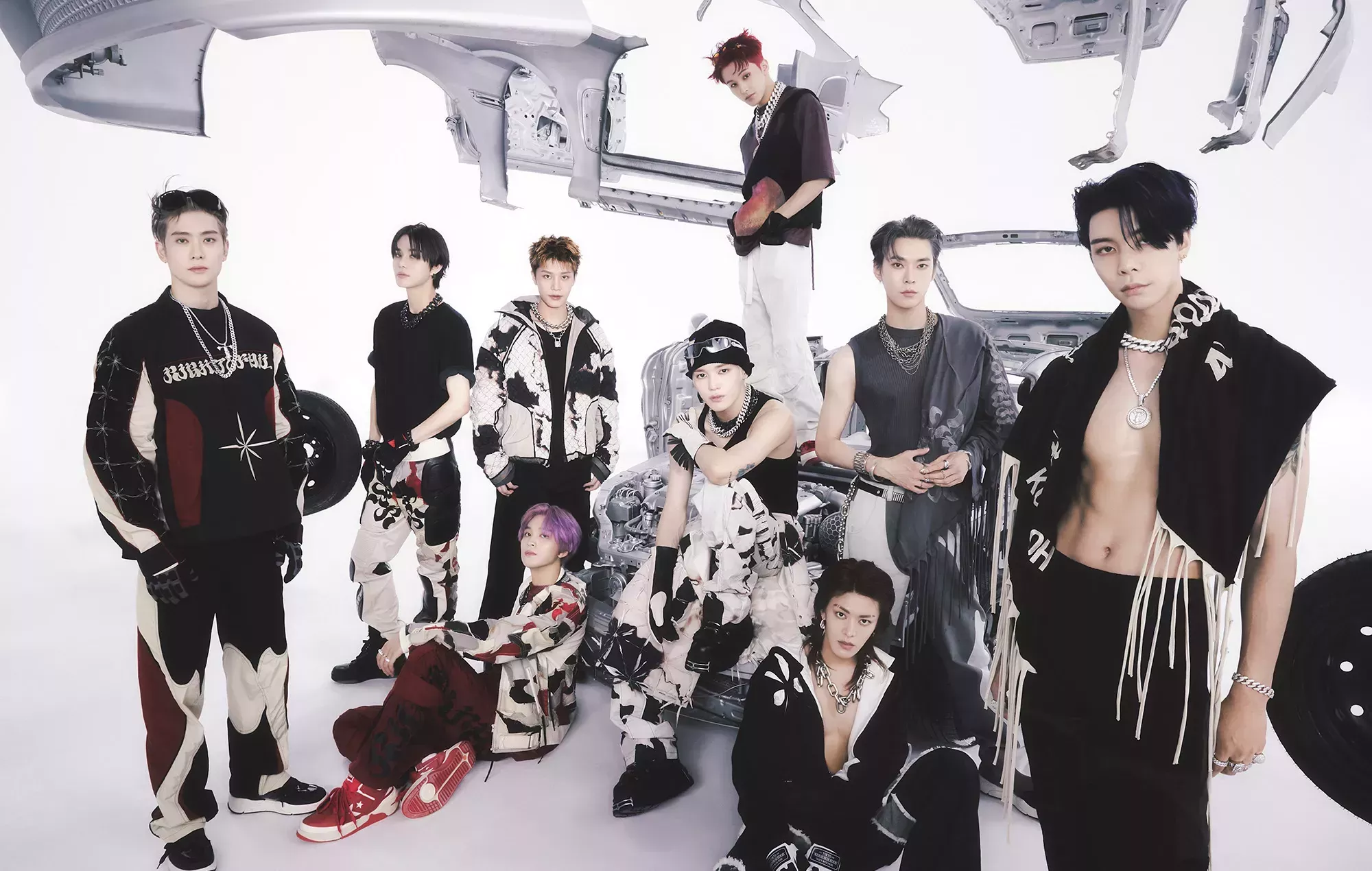 NCT 127 lanza el vídeo musical ciberpunk para su nuevo single '2 Baddies'