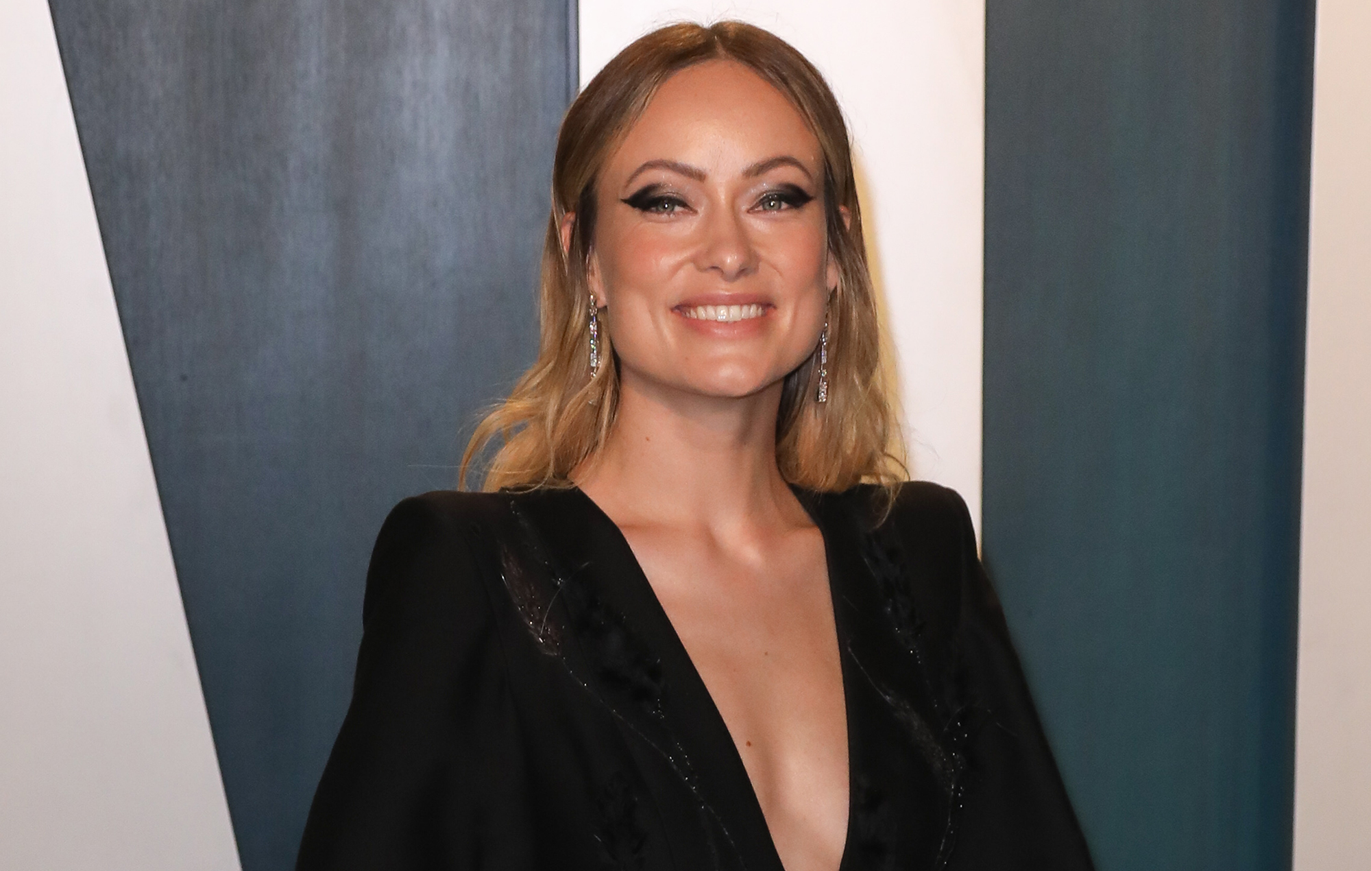 Olivia Wilde dice que protagonizar "películas de mierda" le enseñó a ser directora