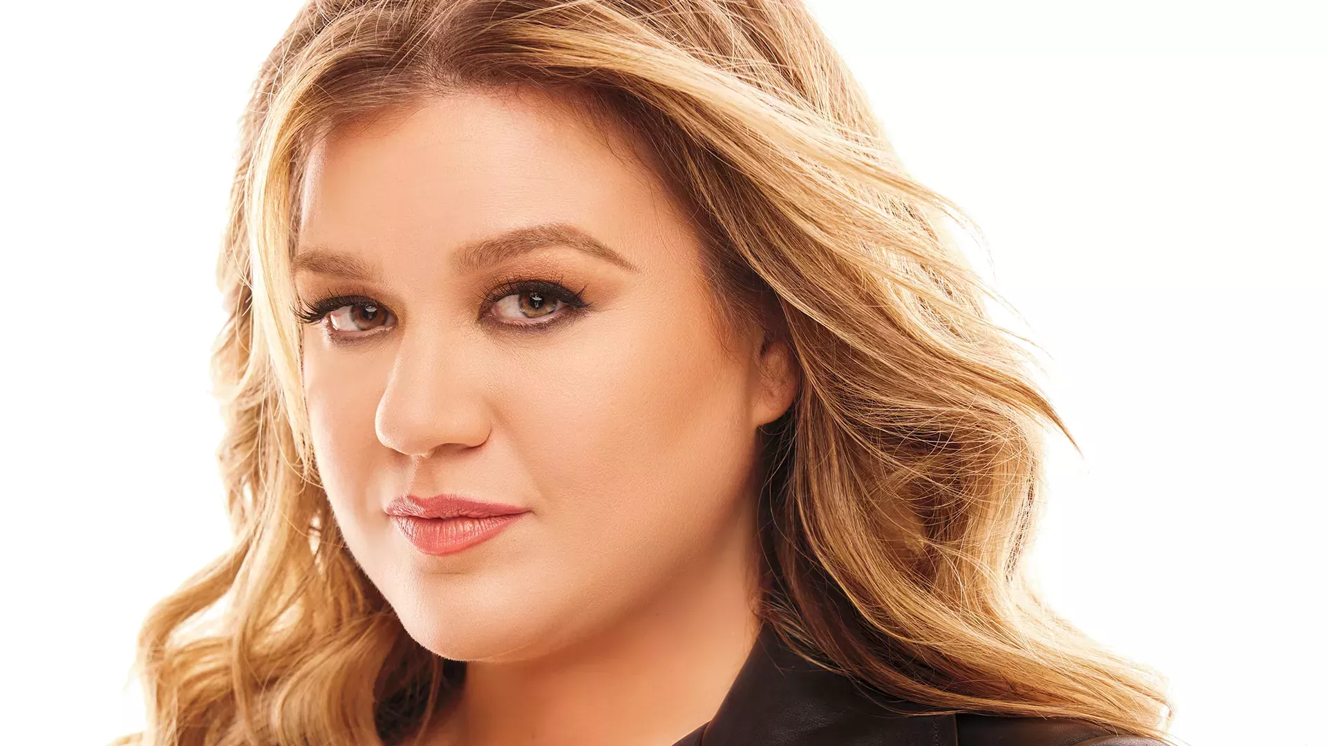 Se acerca el álbum del divorcio de Kelly Clarkson: La cantante anuncia su nueva música para 2023 (EXCLUSIVA)