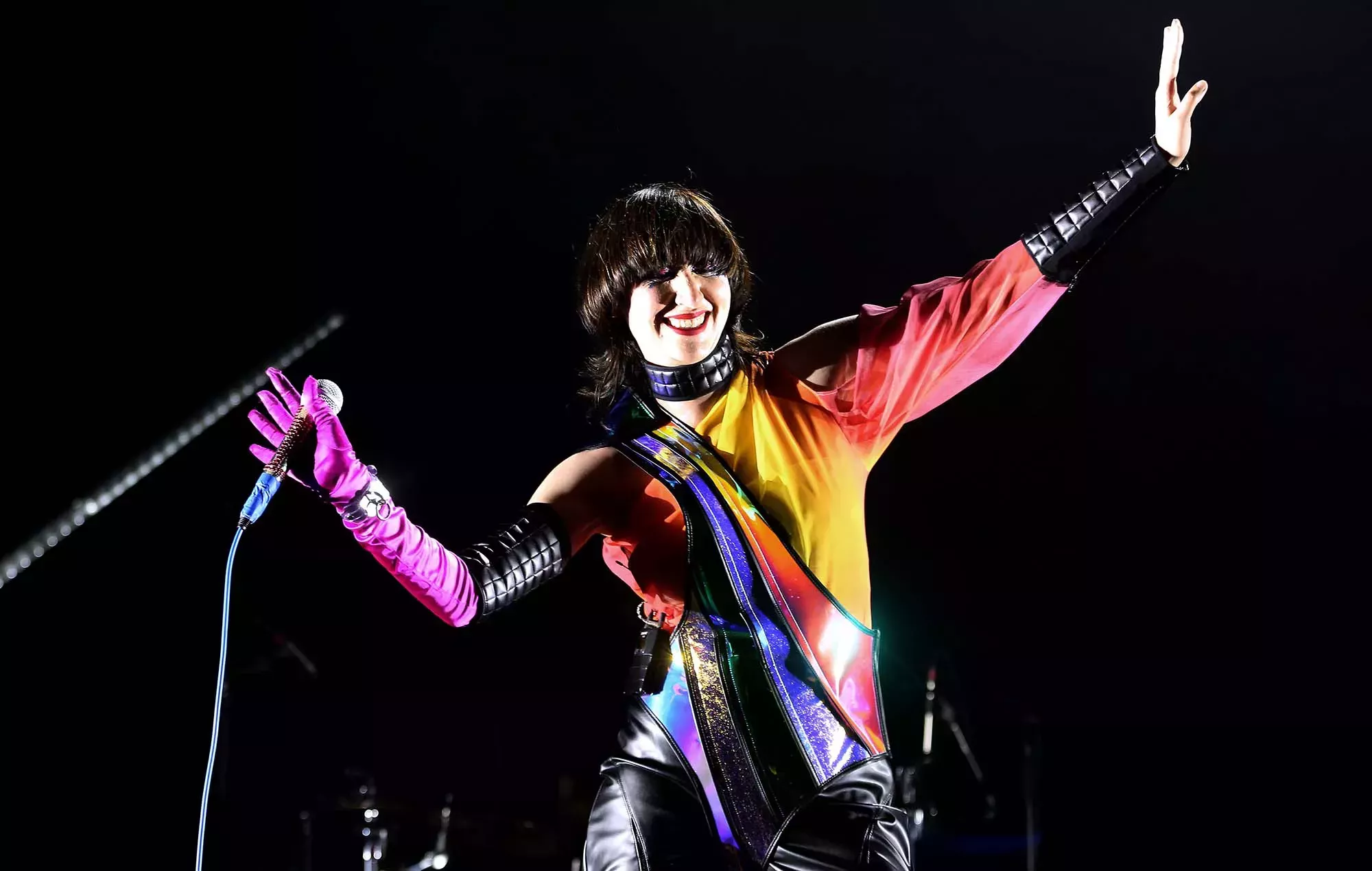 Britt Lower desciende a la locura en el nuevo vídeo de Yeah Yeah Yeahs 'Wolf'