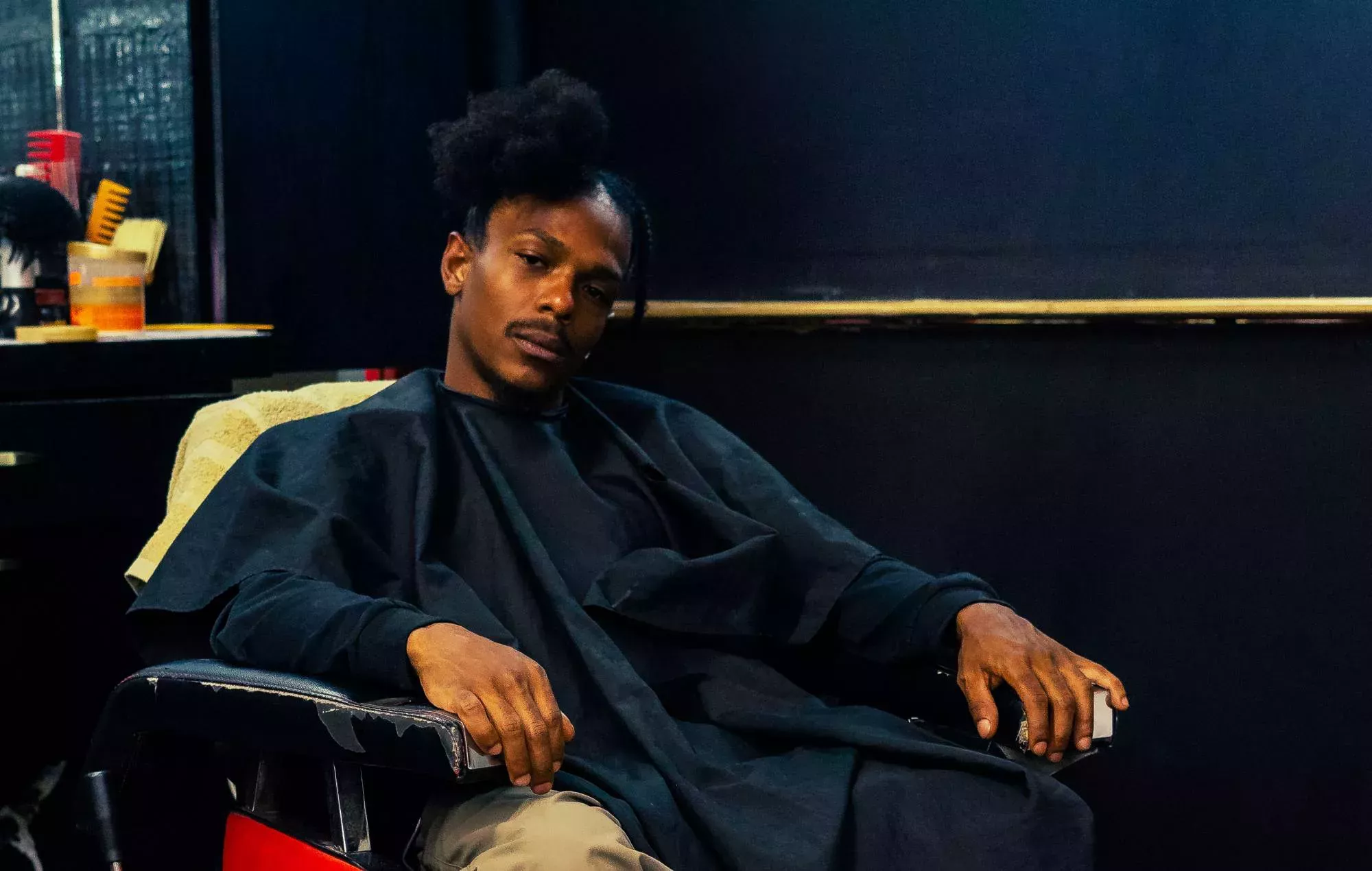 Escucha el nuevo y cálido single de BERWYN 'Path To Satisfaction'