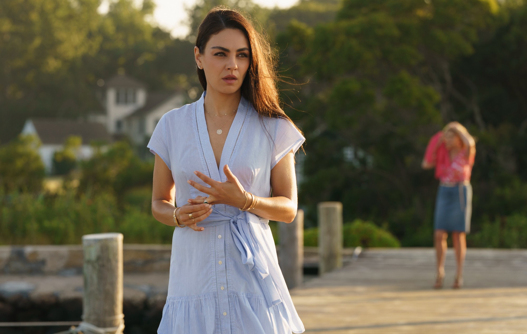 La chica más afortunada del mundo: Se insta a Netflix a añadir una advertencia de activación a la película