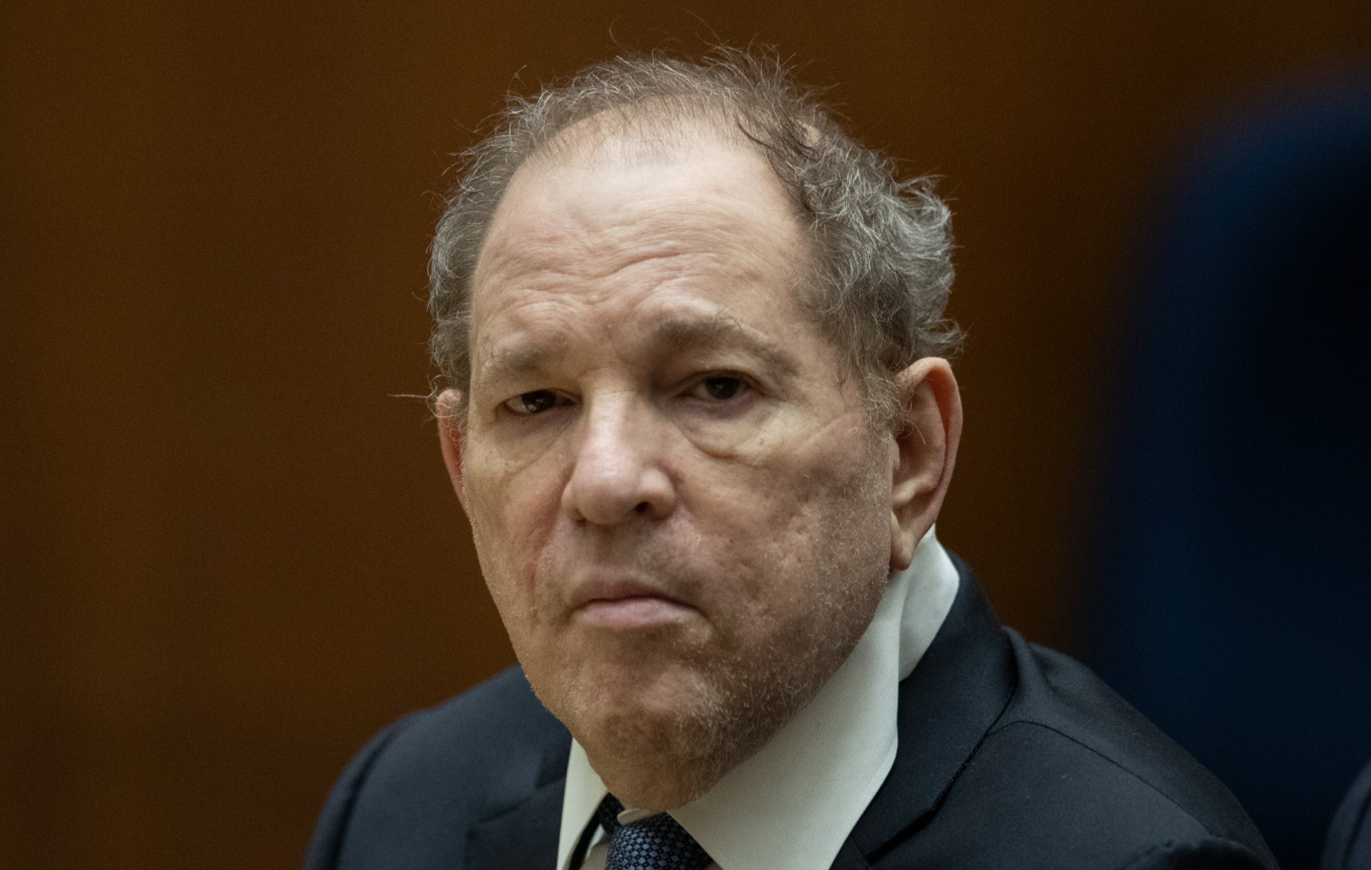 La defensa de Harvey Weinstein se centra en sus insólitos testículos