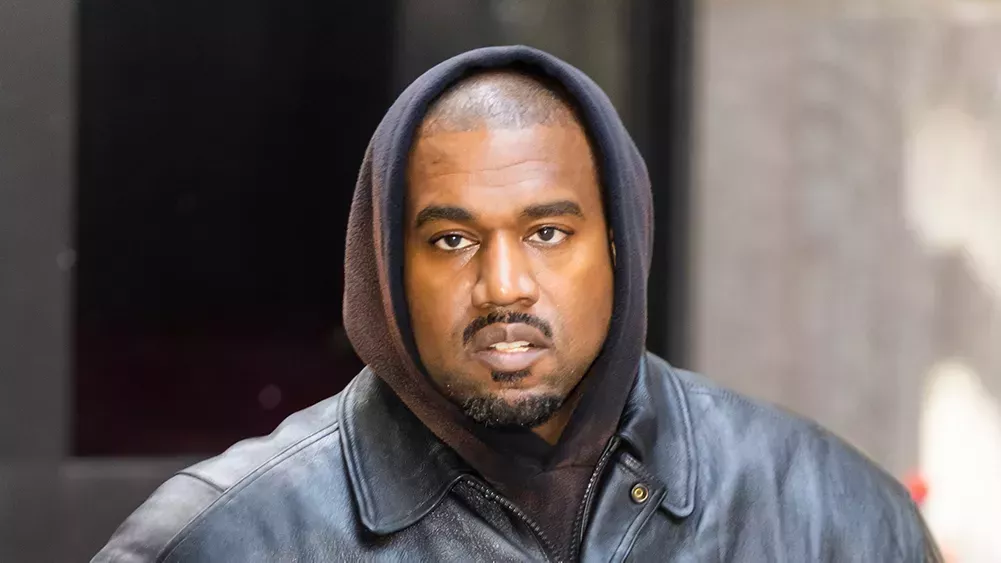 

	
		Las cuentas de Kanye West están restringidas en Twitter e Instagram tras las reacciones por sus publicaciones antisemitas
	
	