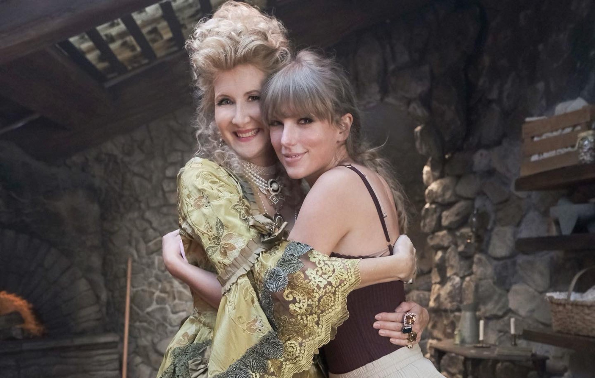 Laura Dern da las gracias a Taylor Swift tras su cameo en el vídeo de 'Bejeweled'