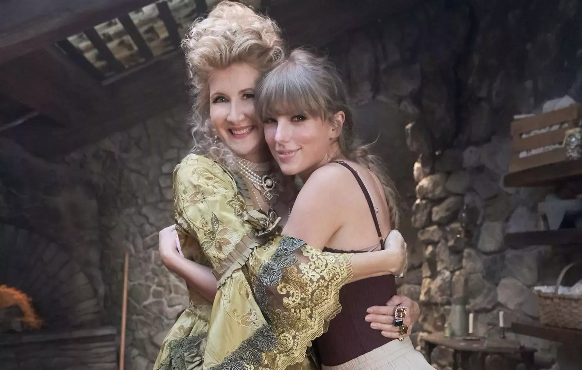 Laura Dern da las gracias a Taylor Swift tras su cameo en el vídeo de 'Bejeweled'
