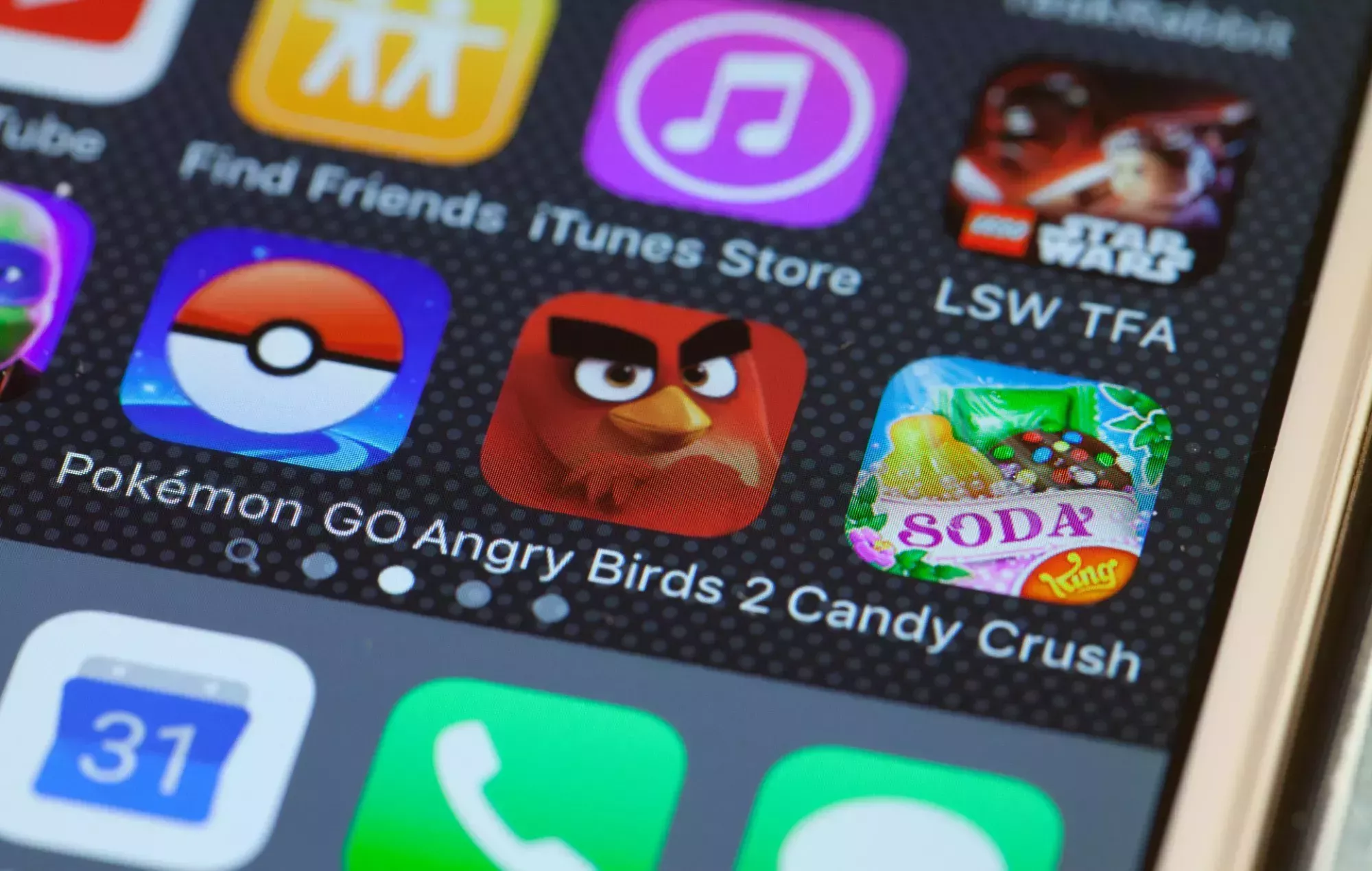 Microsoft planea lanzar la tienda de juegos para móviles Xbox para competir con Google y Apple