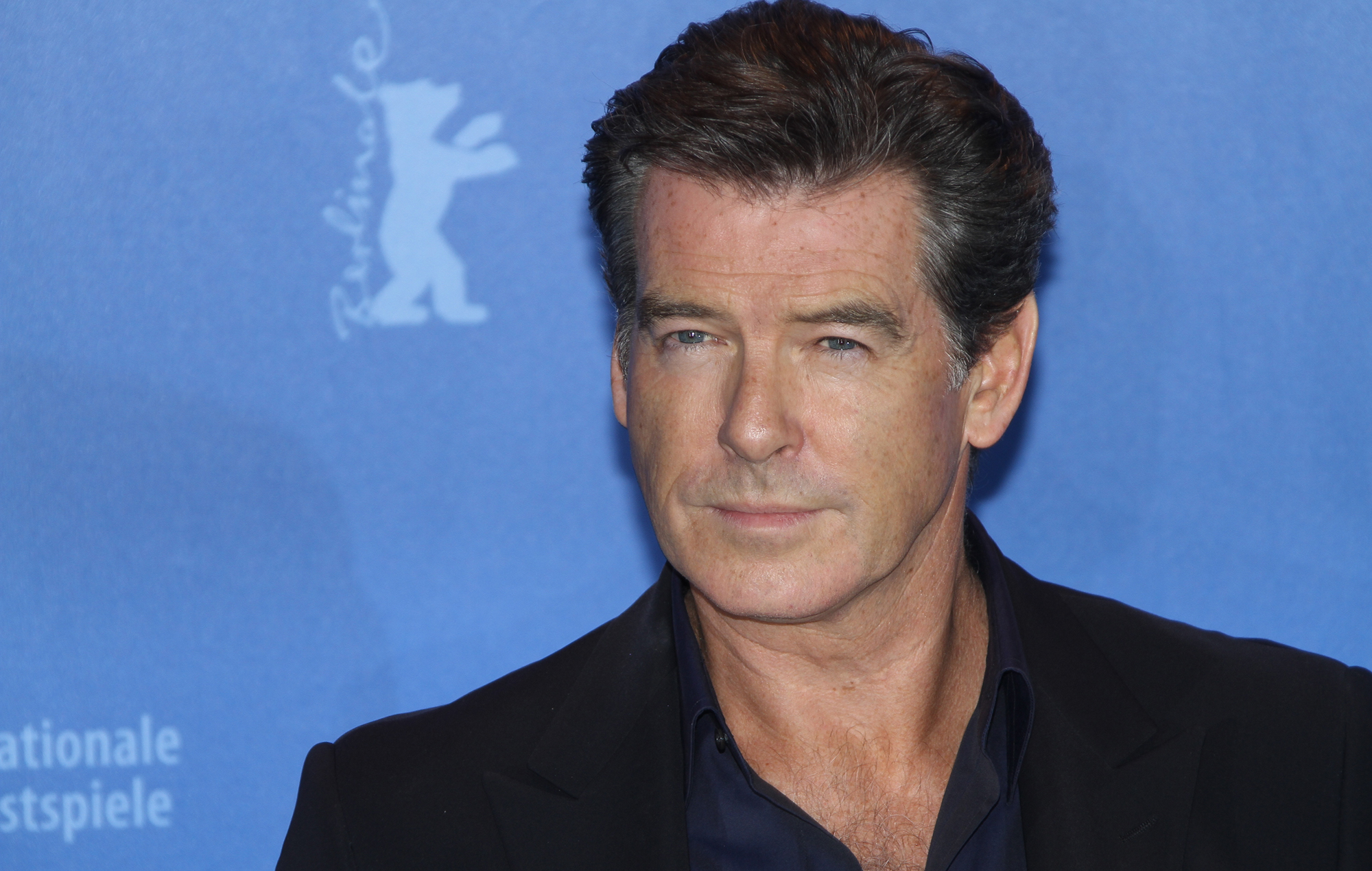 Pierce Brosnan revela el comentario "estúpido" que le hizo perder el papel en 'Batman'