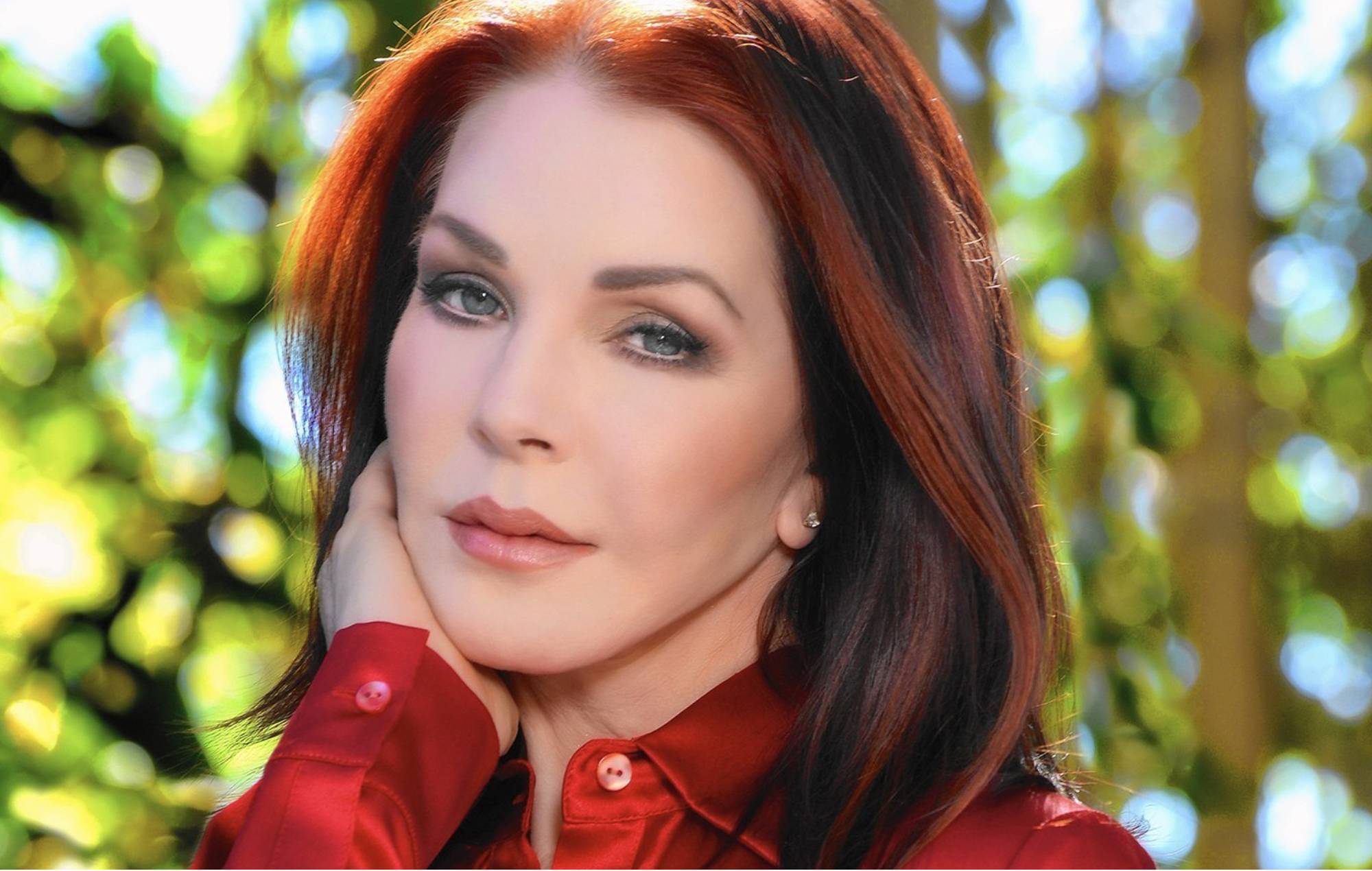 Priscilla Presley en su gira por el Reino Unido: "No me voy a guardar nada"