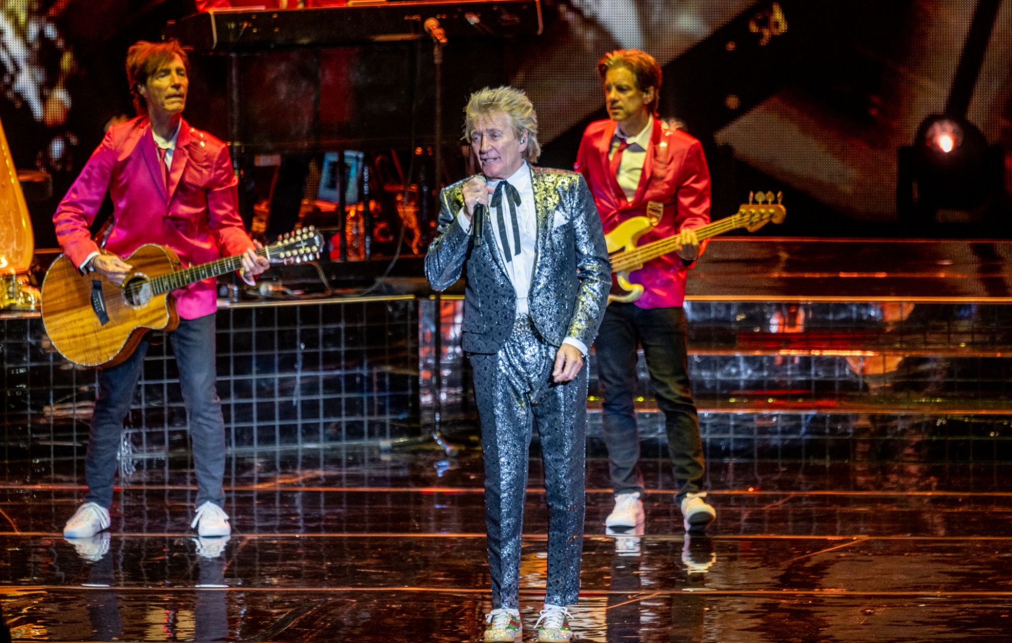 Rod Stewart alquila una casa para una familia de siete refugiados ucranianos