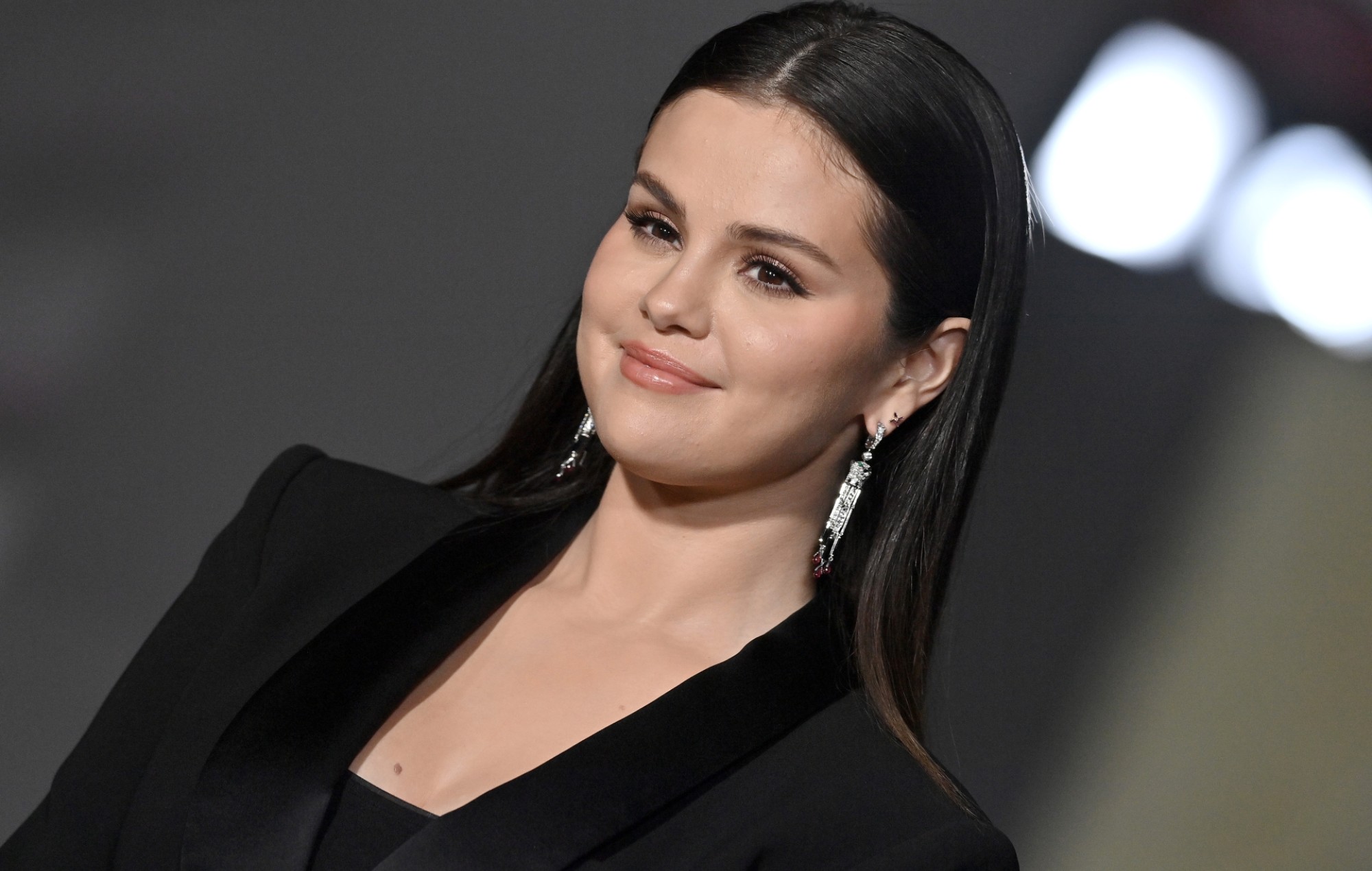 Selena Gomez sobre cómo afrontar el trastorno bipolar: "Cuanto más aprendas sobre ello, menos miedo vas a tener"
