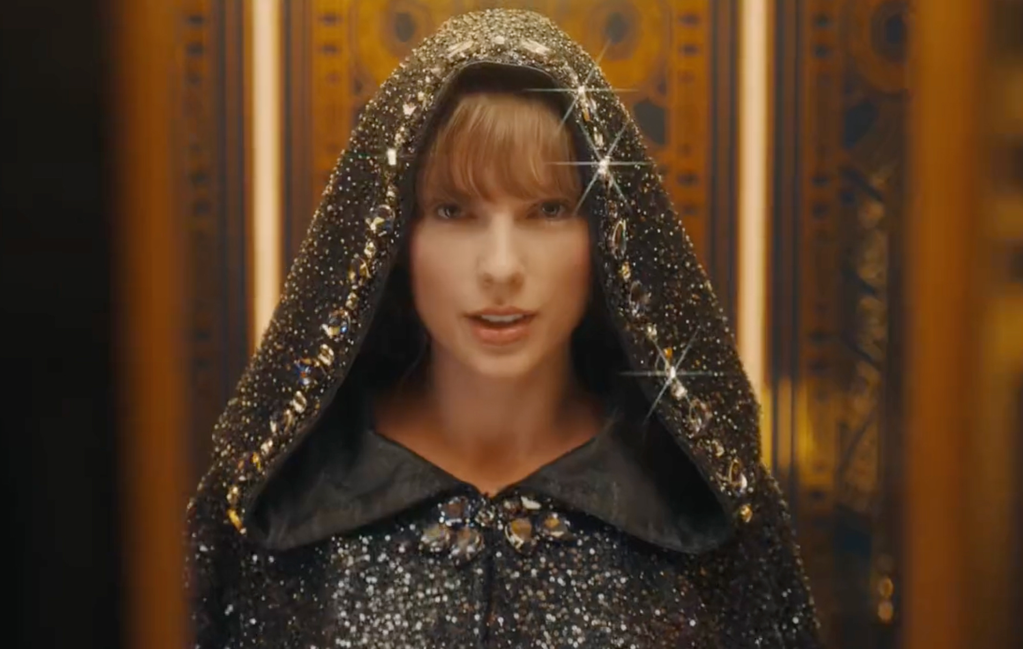 Taylor Swift revela el álbum visual 'Midnights' con "películas musicales" con Laura Dern, Haim y más