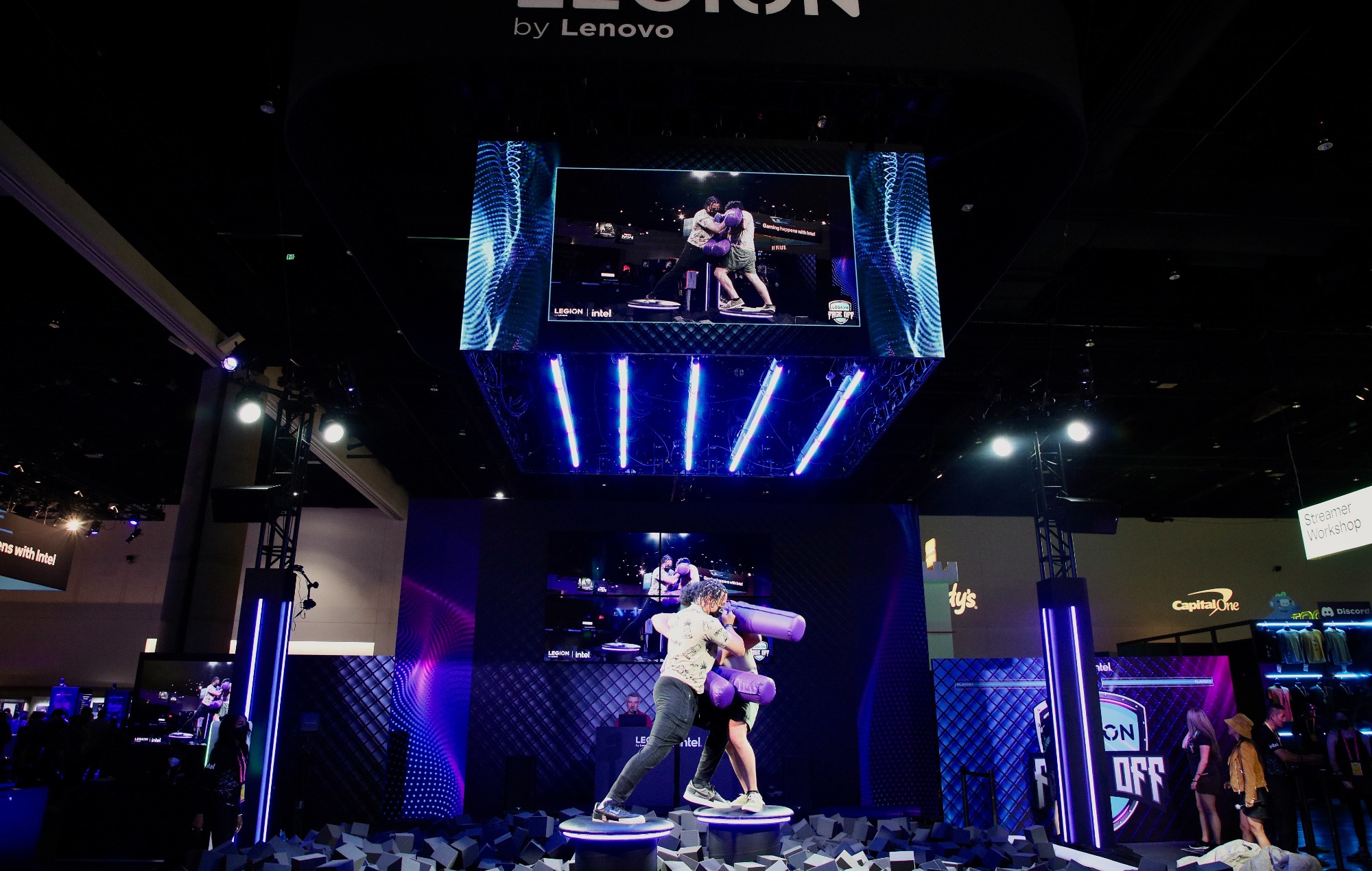 Un streamer de Twitch se rompe la espalda por dos sitios en un pozo de espuma en la TwitchCon