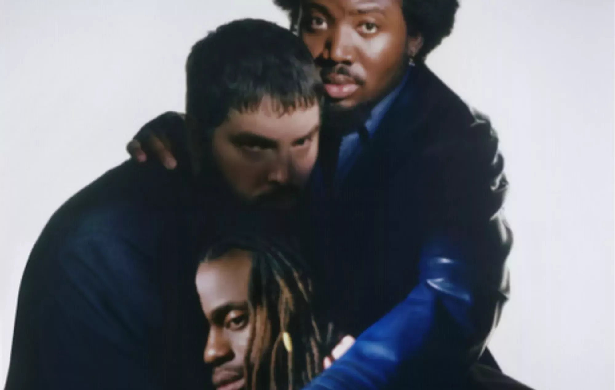Young Fathers anuncian su nuevo álbum 'Heavy Heavy' con el 