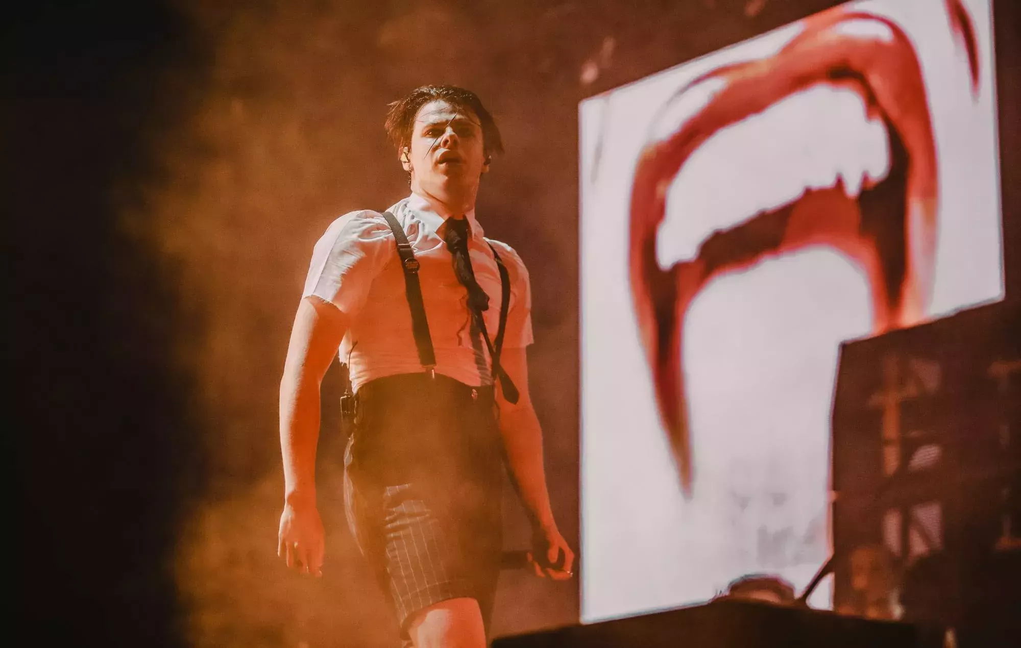 Yungblud arremete contra la homofobia en el fútbol tras el tuit de Iker Casillas: 