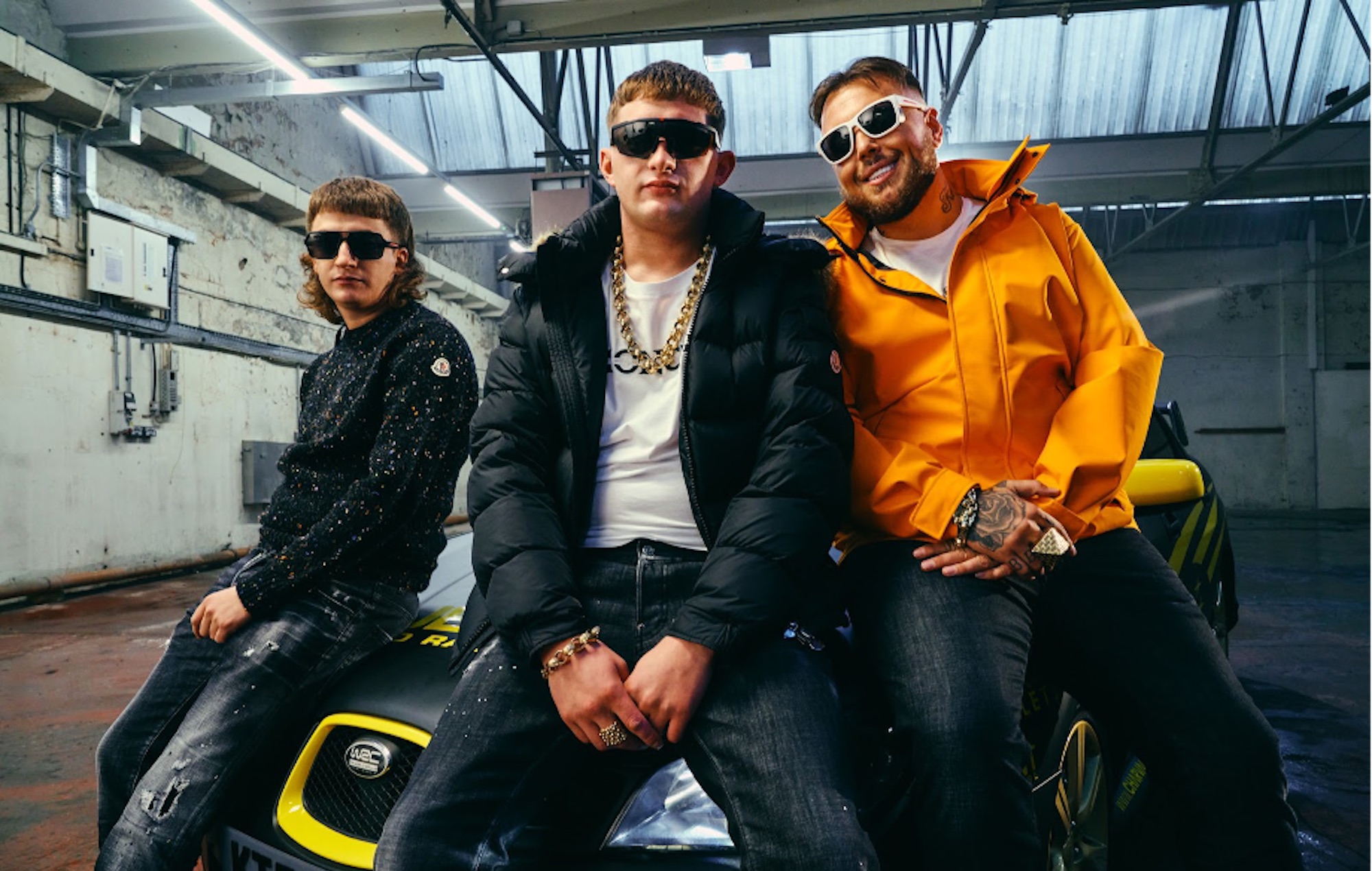 Bad Boy Chiller Crew comparte un video con temática futbolística para su nueva canción 'Jurgen Kropper'