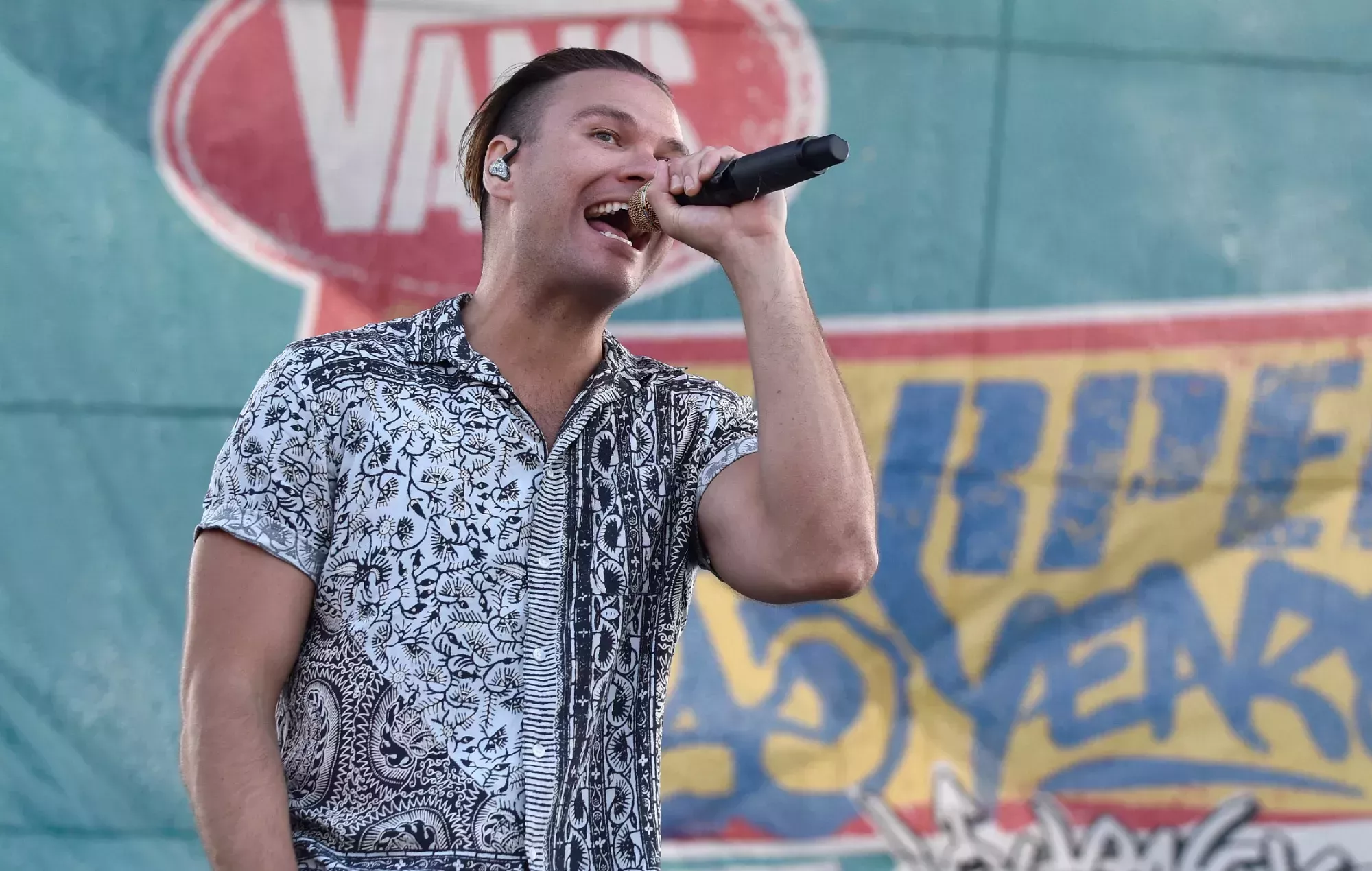 Dance Gavin Dance da la bienvenida a Tilian Pearson tras las acusaciones de agresión sexual