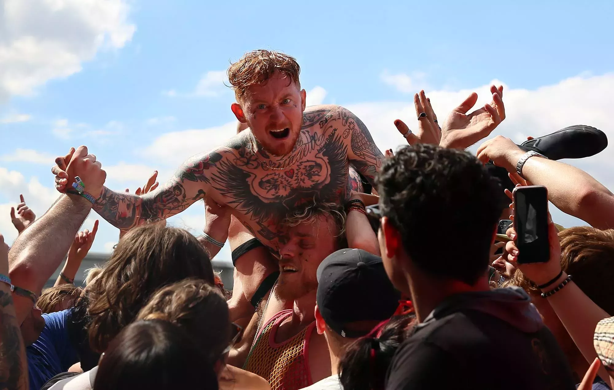 Frank Carter & The Rattlesnakes encabezará 2000 Trees 2023