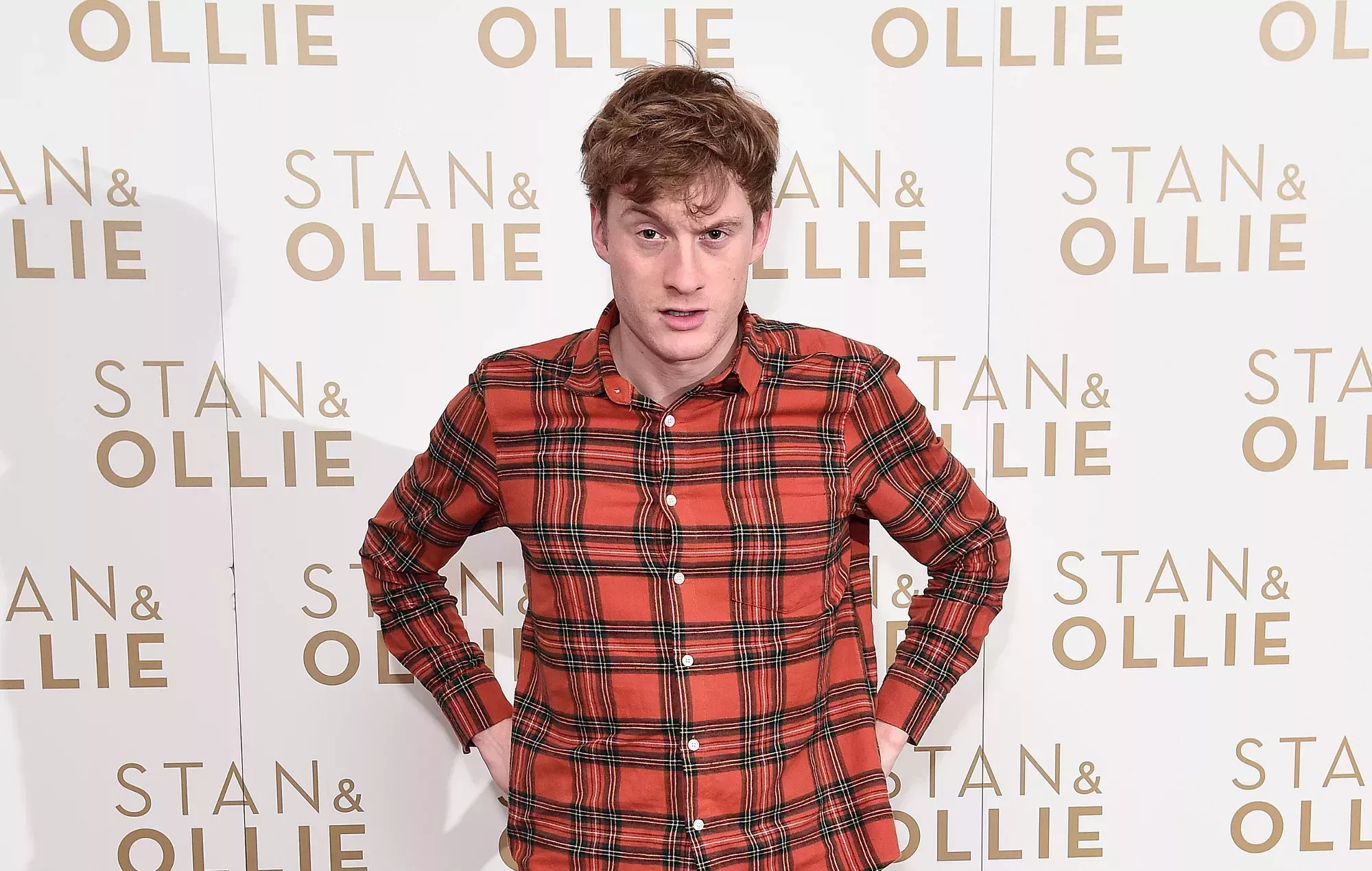 James Acaster anuncia su nuevo proyecto musical Temps, lo llama un 