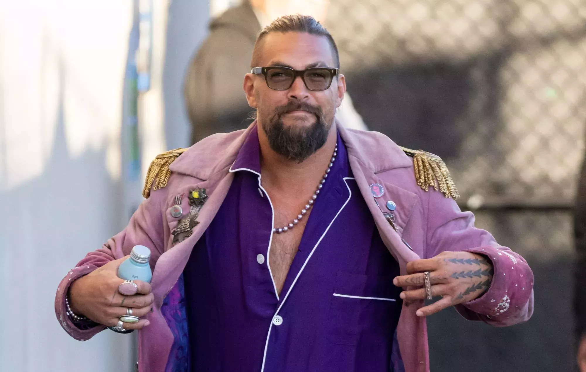 Jason Momoa se desnuda en 'Jimmy Kimmel Live!': 