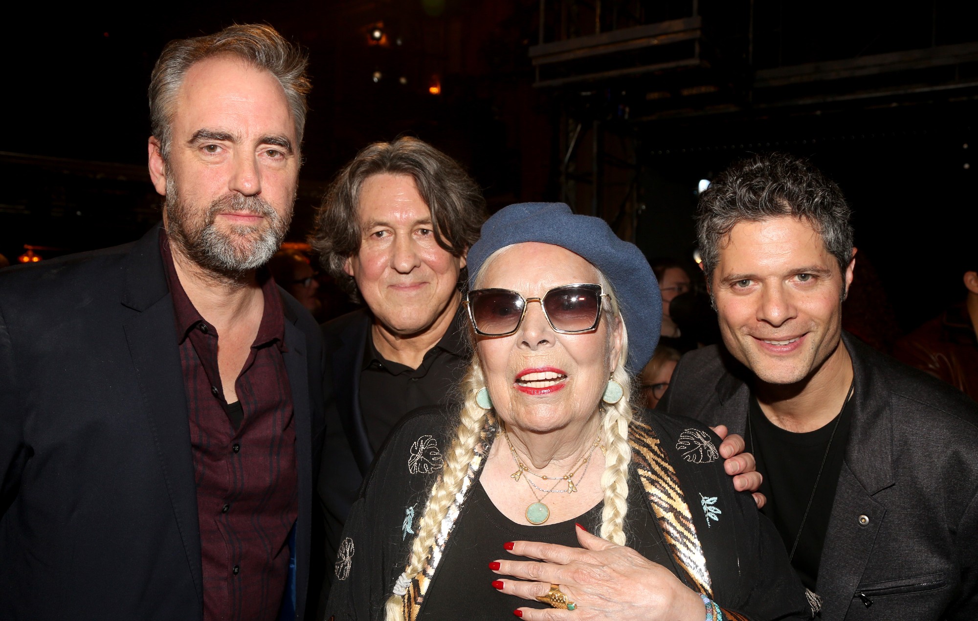 Joni Mitchell dice que la versión de Broadway de 'Casi famosos' es "mejor que la película"