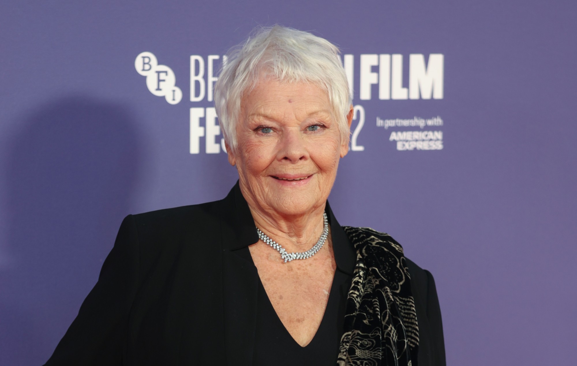 Judi Dench gritó una vez accidentalmente "pajero" a un total desconocido