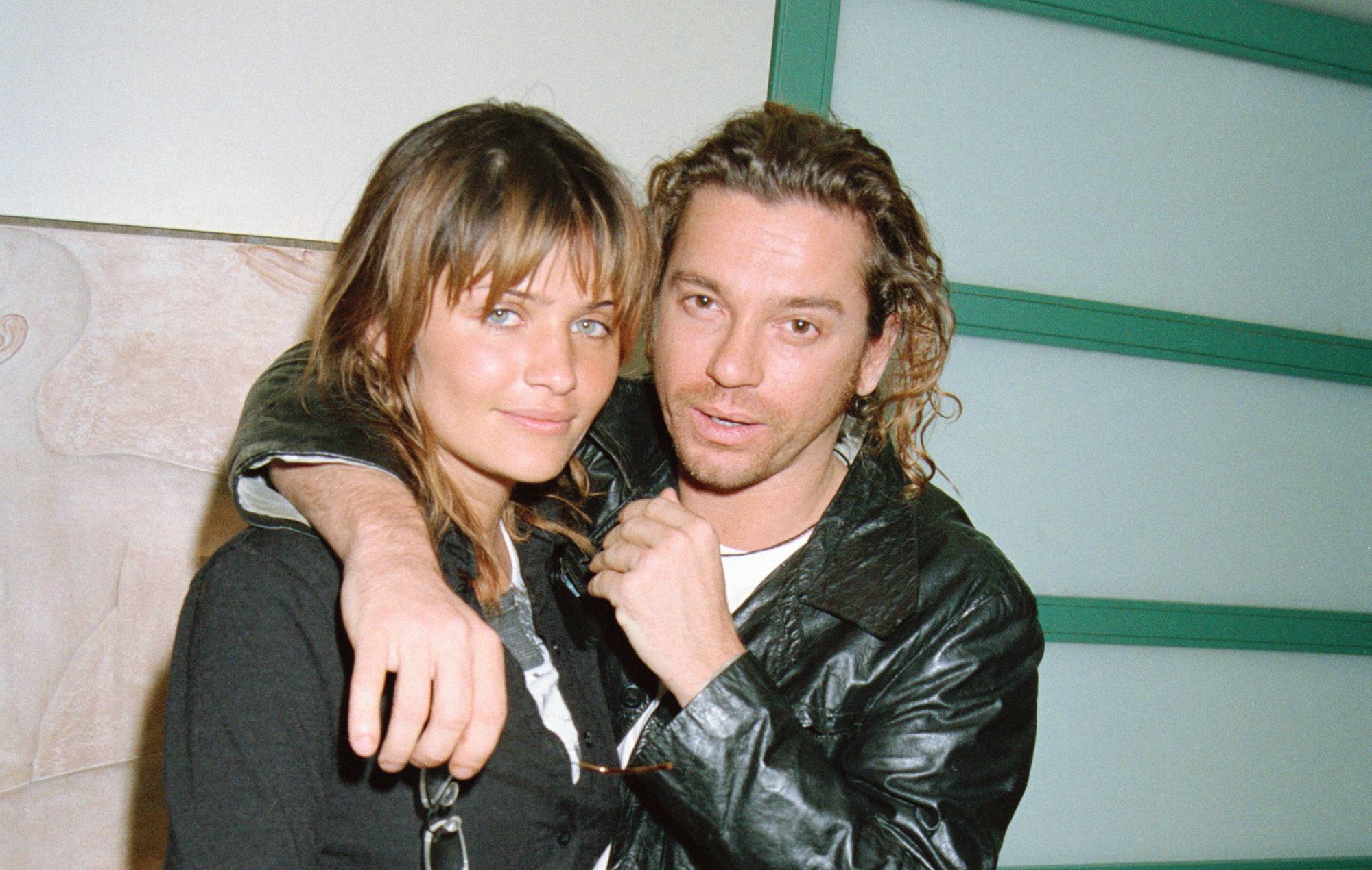 La hermana de Michael Hutchence, "enfadada" tras conocer la lesión cerebral de Helena Christensen