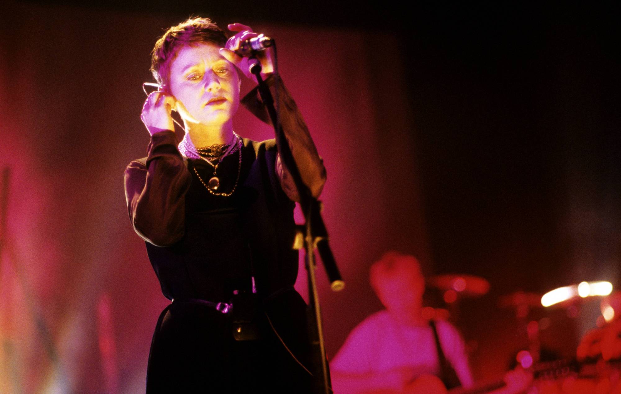 La nueva exposición "Heaven Or Las Vegas" de Cocteau Twins llega a Los Ángeles