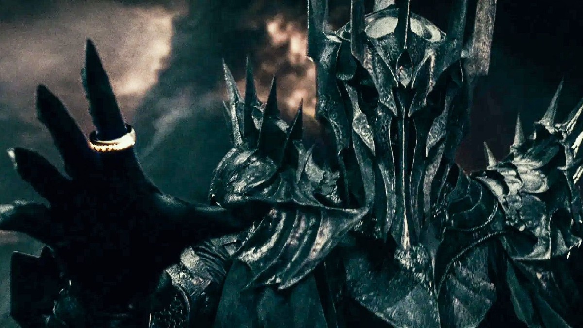 Los anillos de poder dan a Sauron carne, profundidad y alma