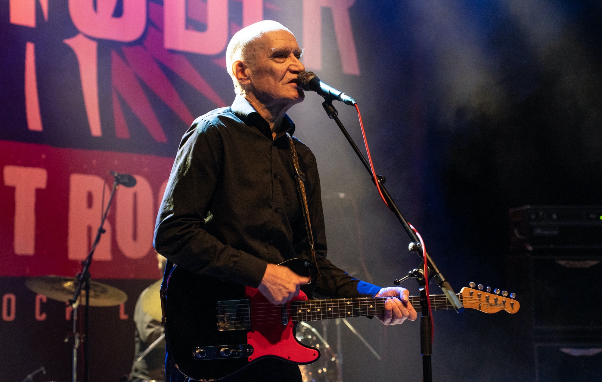 Mira cómo Wilko Johnson interpreta 'Roxette' de Dr Feelgood en su último concierto