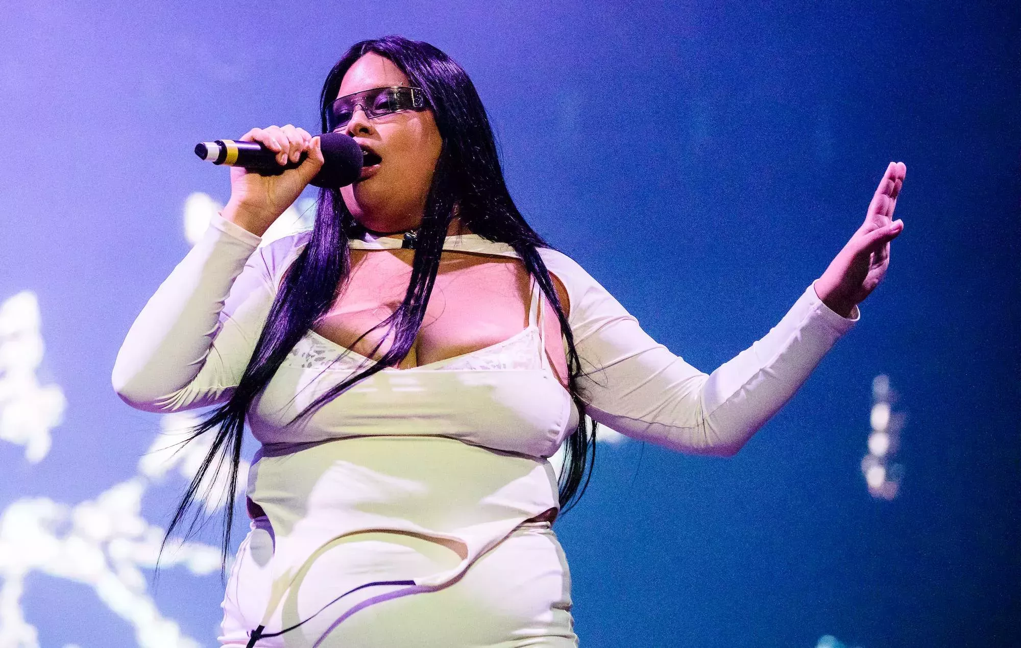 Shygirl anuncia las fechas de la gira mundial de 'Nymph' para 2022 y 2023