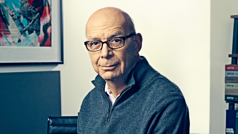 

	
		Steve Cooper cierra su década como consejero delegado de Warner Music con unos buenos resultados trimestrales y anuales
	
	