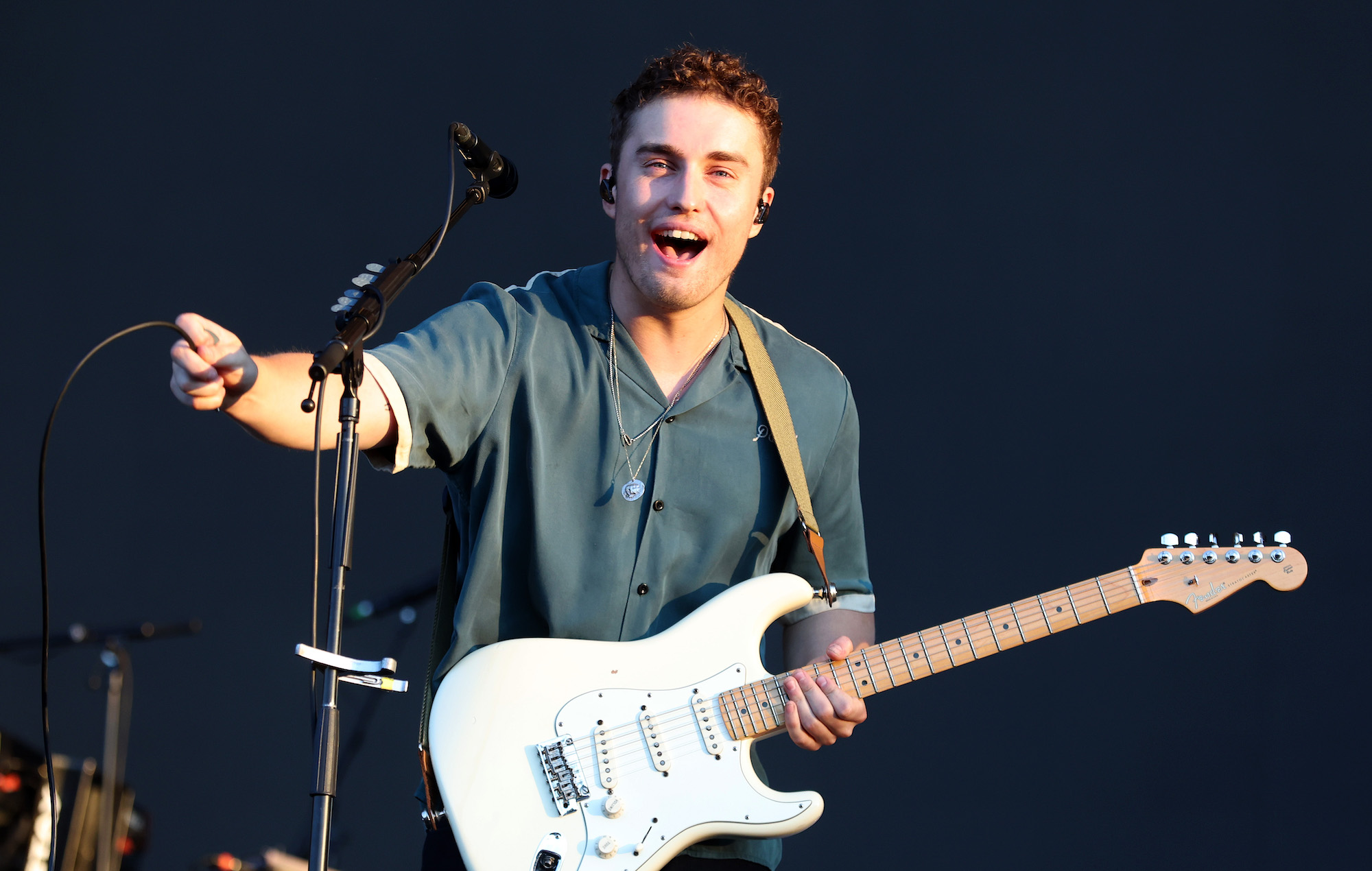 Vea la interpretación de Sam Fender de "Alright" en el gran concierto de Finsbury Park