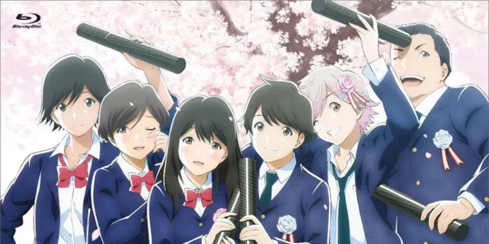 The cast of Tsuki ga Kirei at graduation. 