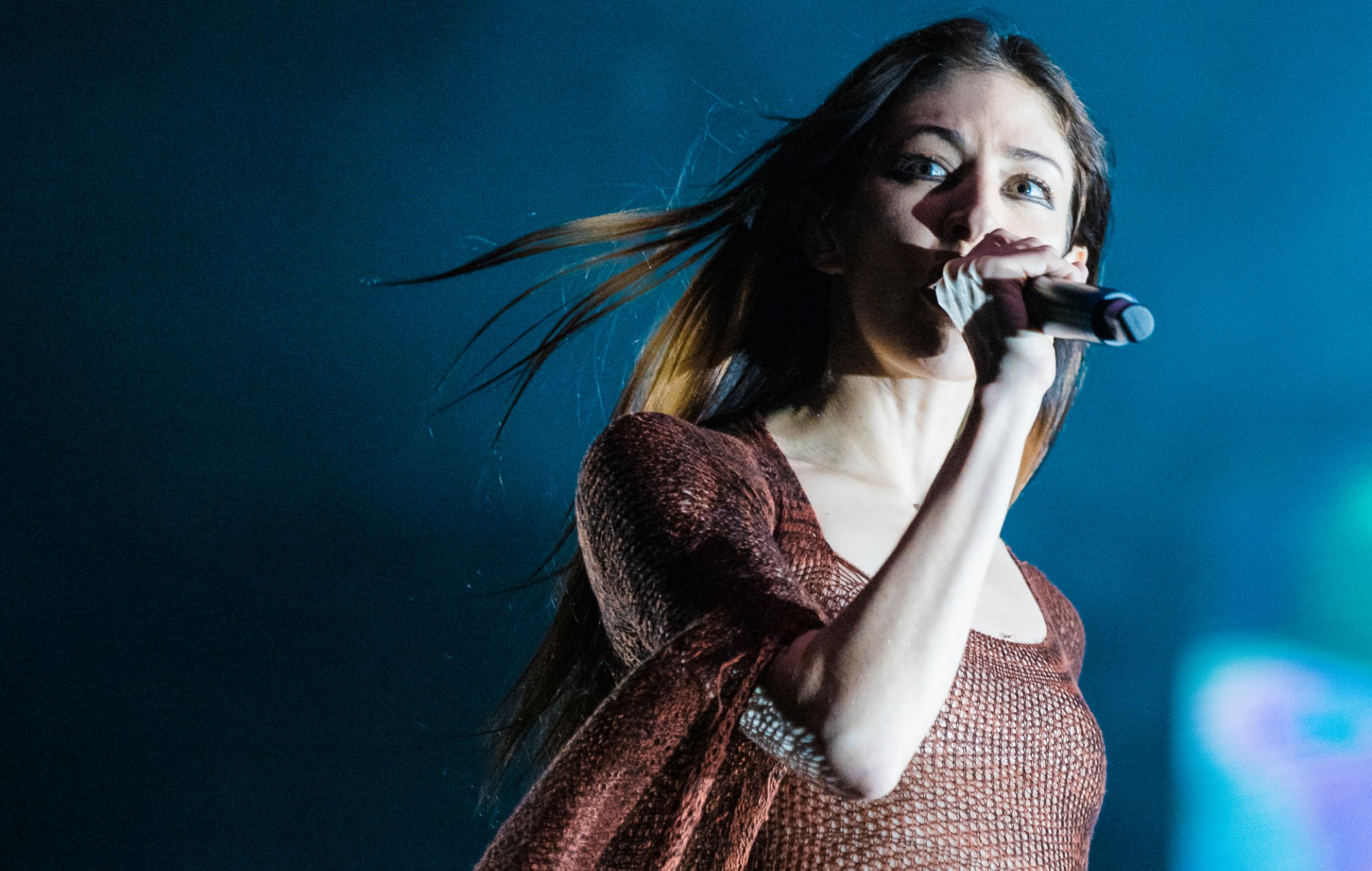Caroline Polachek Anuncia Gira Para 2023 Y Comparte El V deo De