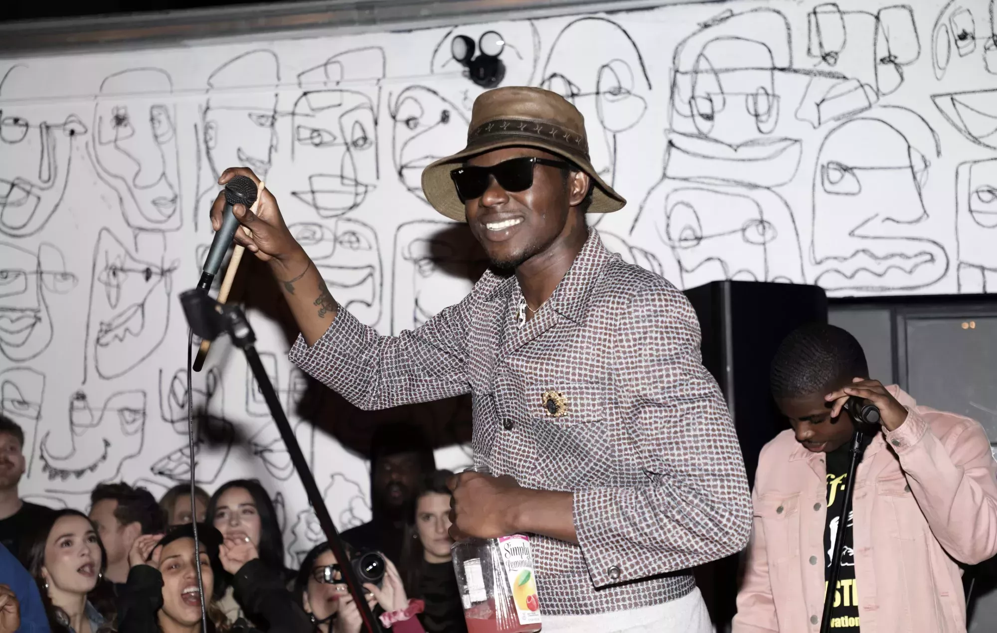 La familia denuncia la desaparición de Theophilus London