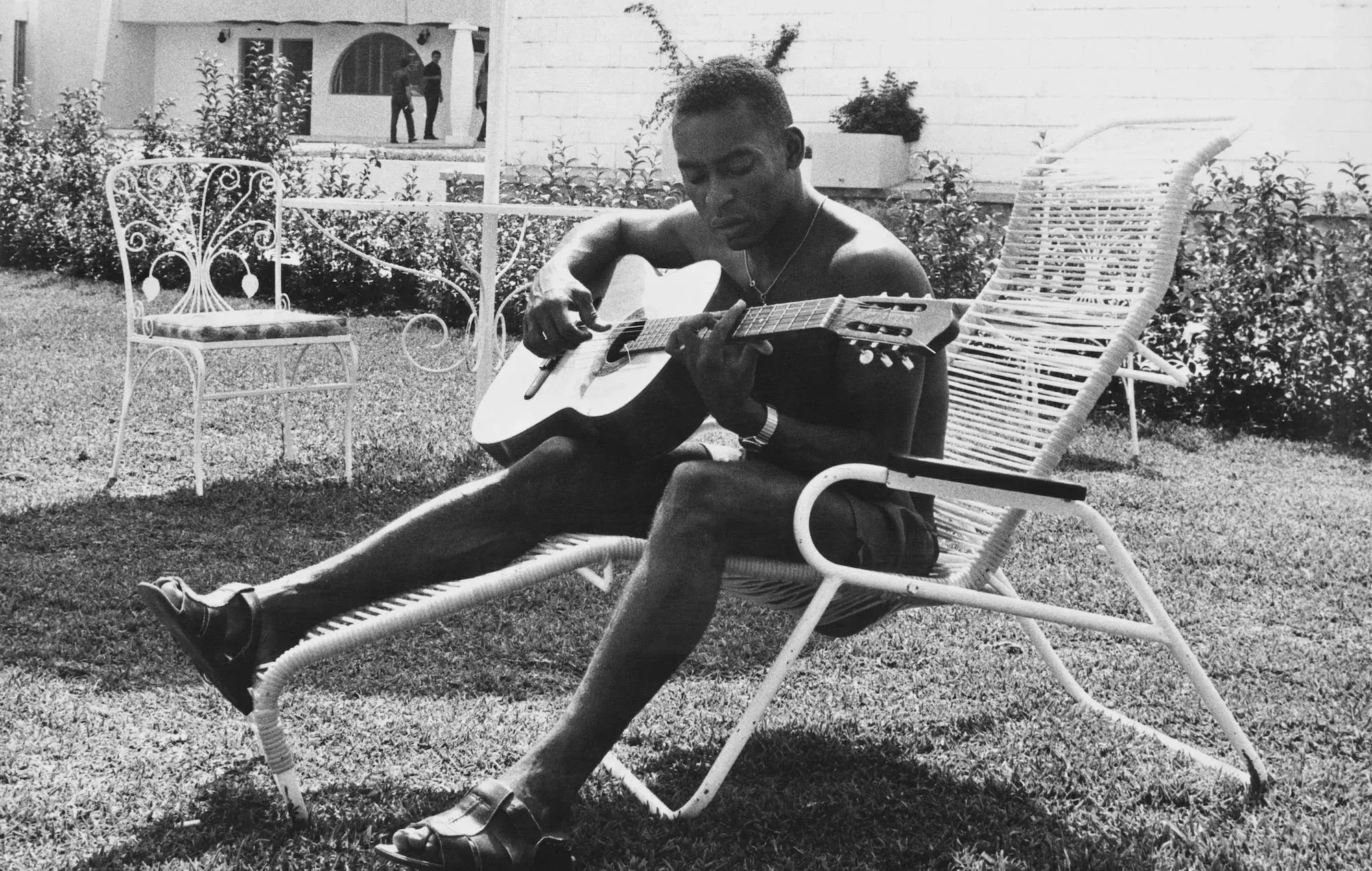 Los aficionados recuerdan la carrera musical de Pelé